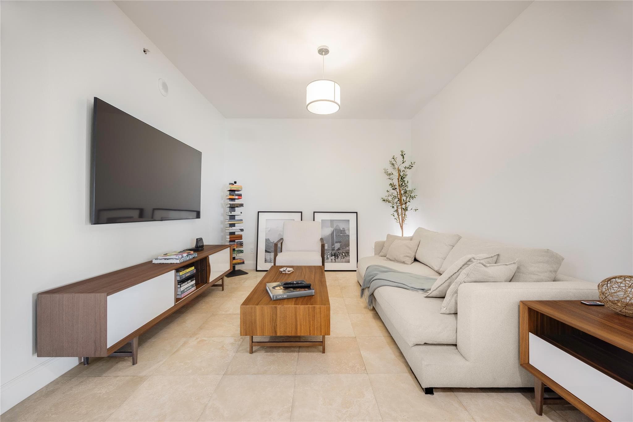 14951 Royal Oaks Lane 1109, North Miami, FL 33181 — photo 3 of 31