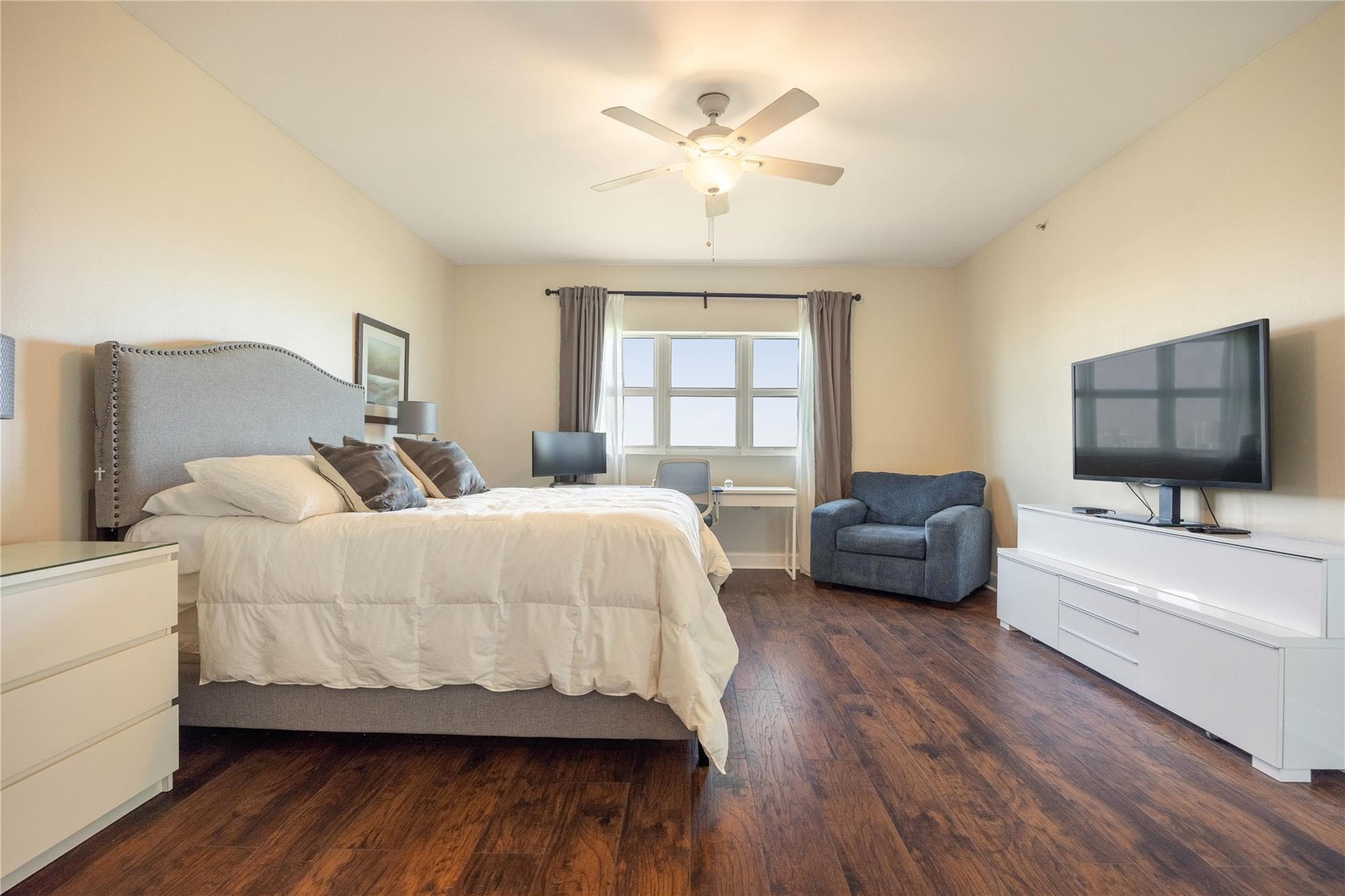 14951 Royal Oaks Lane 1109, North Miami, FL 33181 — photo 14 of 31