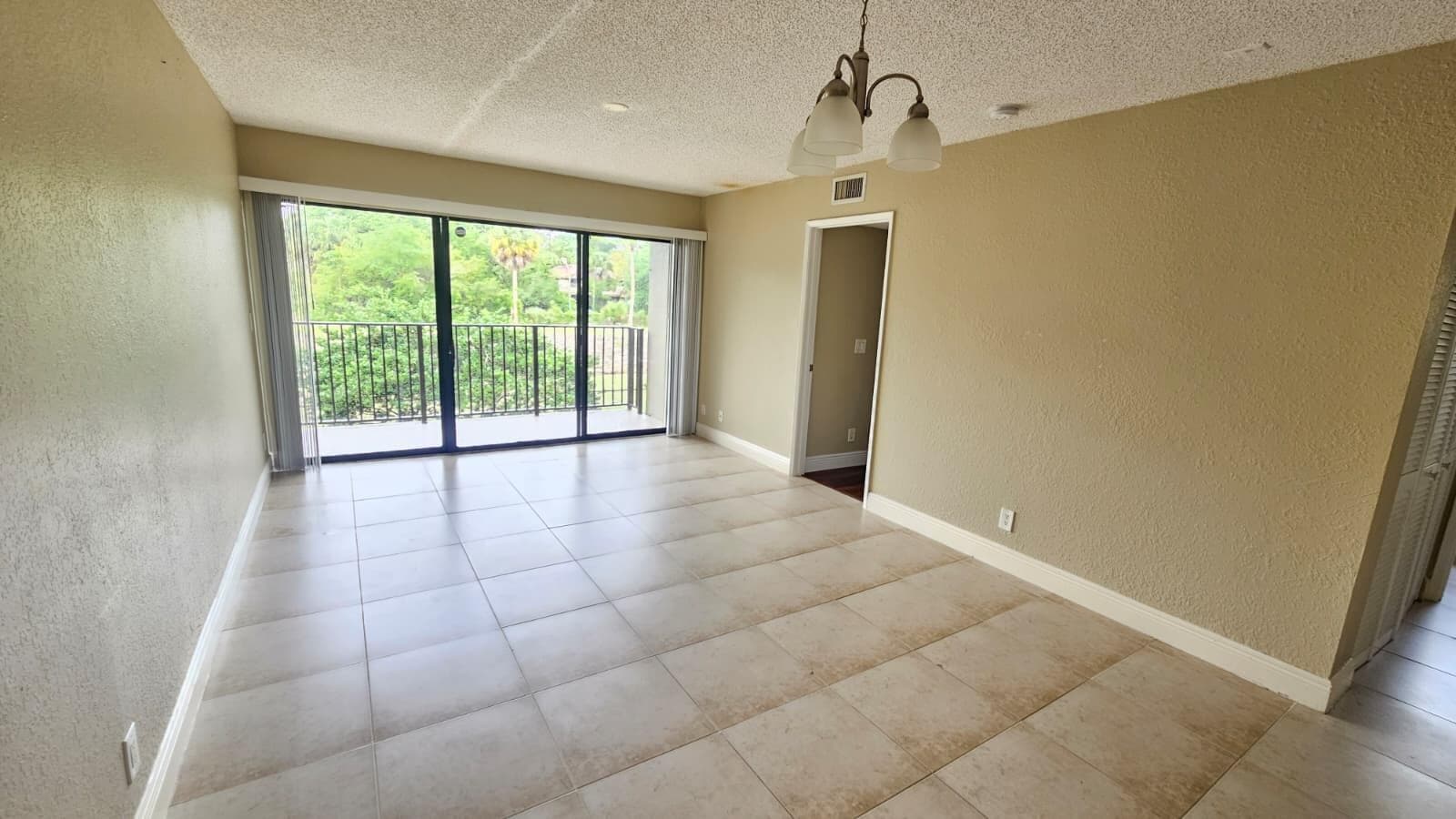 1581 Balfour Point Drive G, West Palm Beach, FL 33411 — photo 4 of 18