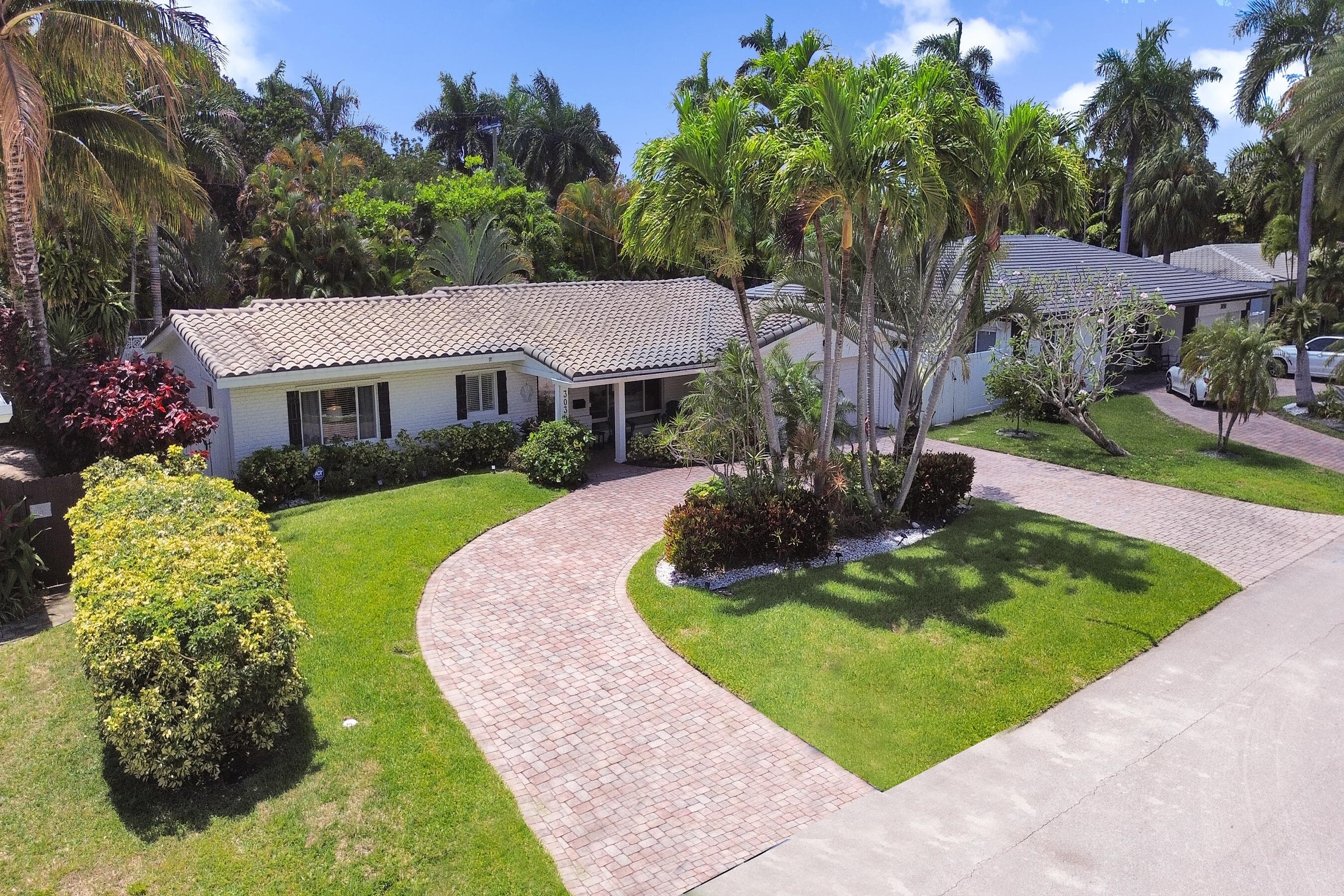 3036 NE 19th Street, Fort Lauderdale, FL 33305 — photo 3 of 41
