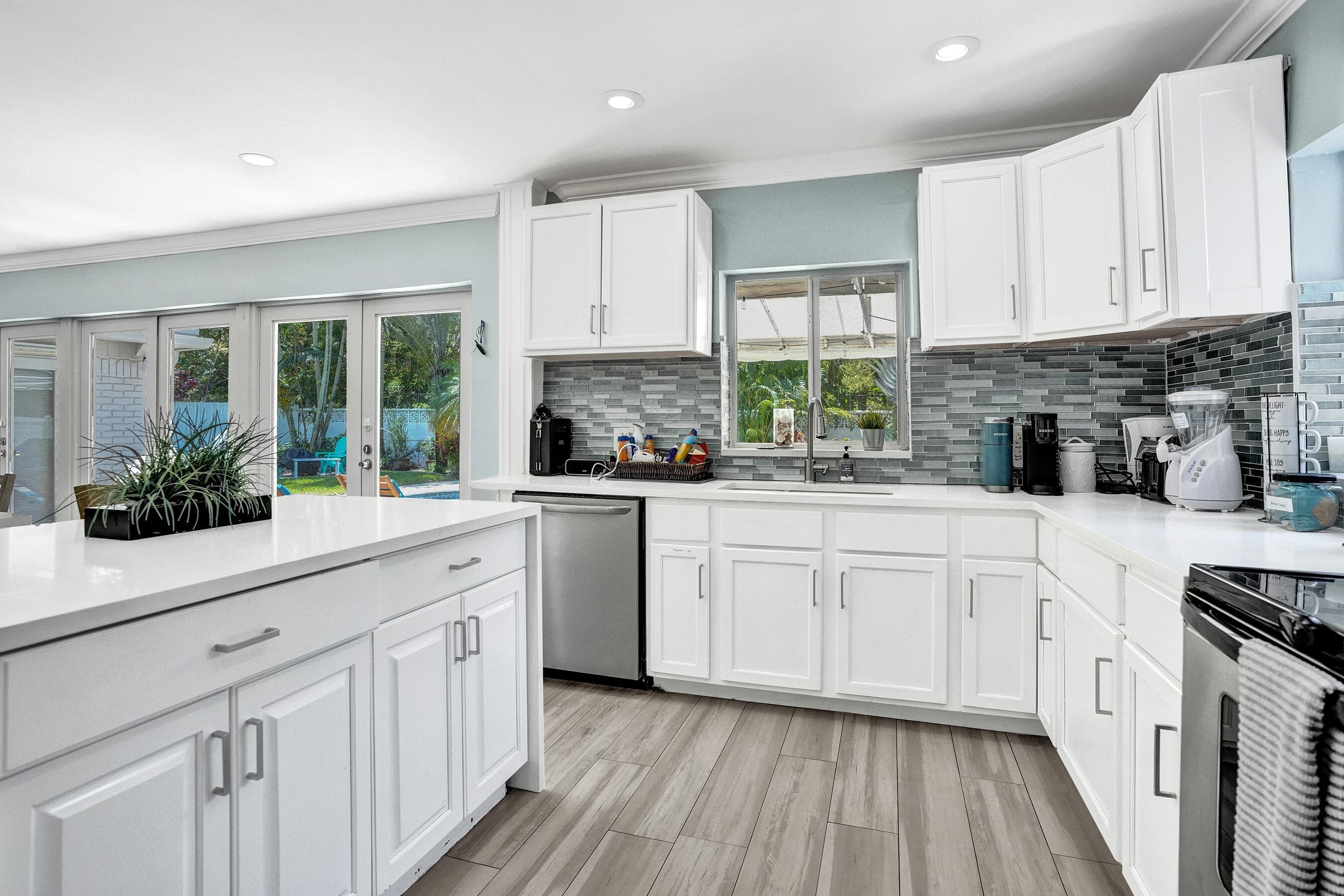 3036 NE 19th Street, Fort Lauderdale, FL 33305 — photo 17 of 41