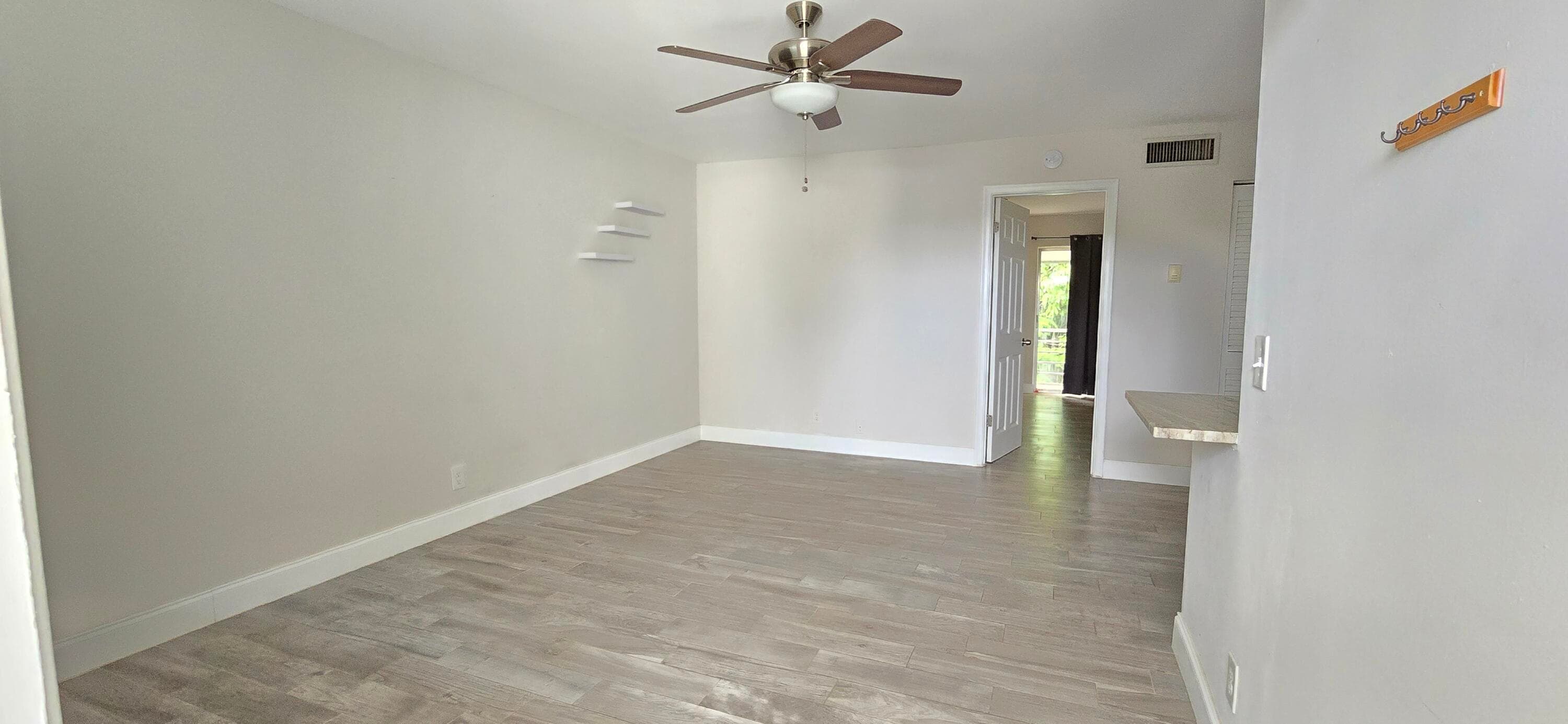 115 SW 1st Avenue 7, Boynton Beach, FL 33435 — photo 2 of 6