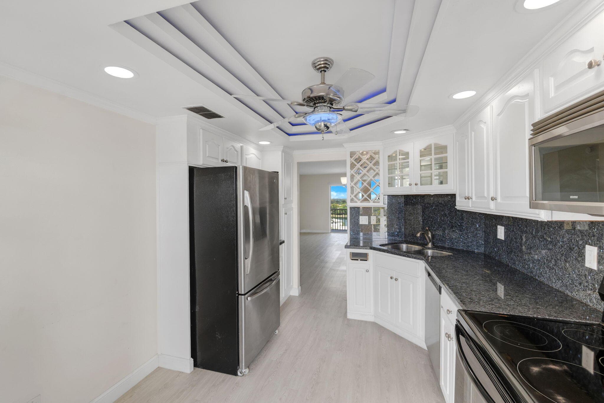 9101 W Sample Road 1004, Coral Springs, FL 33065 — photo 6 of 12