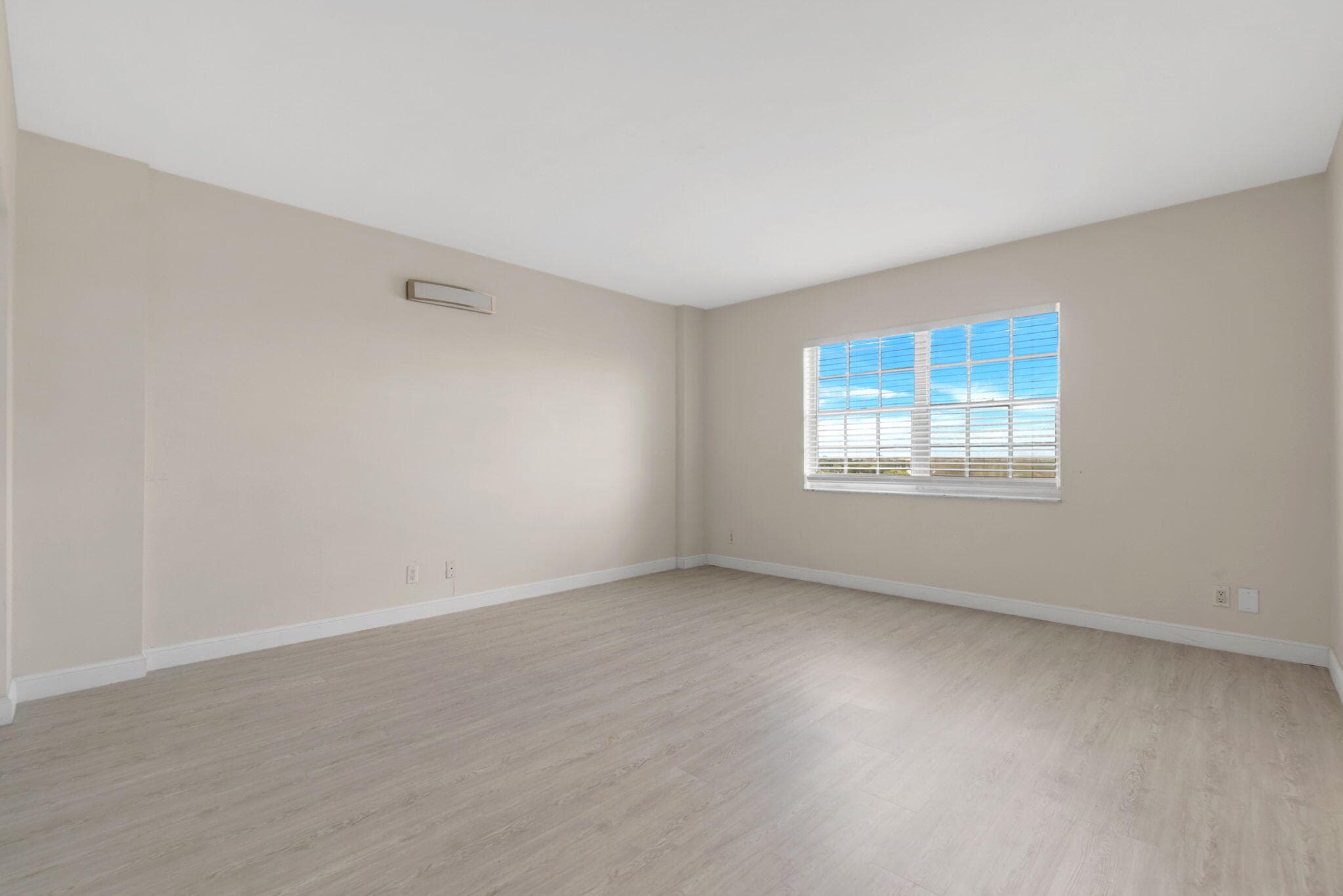 9101 W Sample Road 1004, Coral Springs, FL 33065 — photo 7 of 12