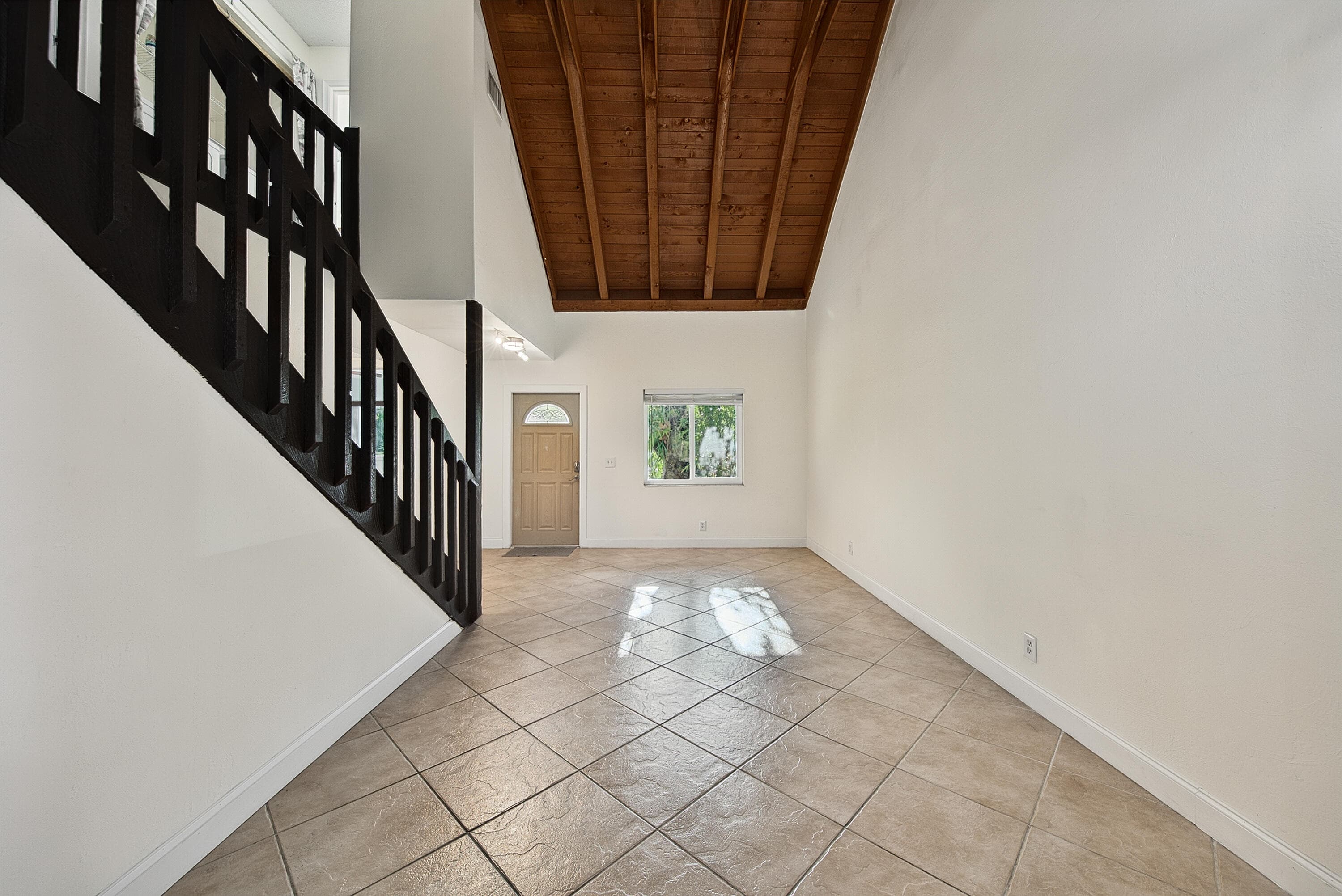 191 NE 6th Court, Dania Beach, FL 33004 — photo 5 of 60