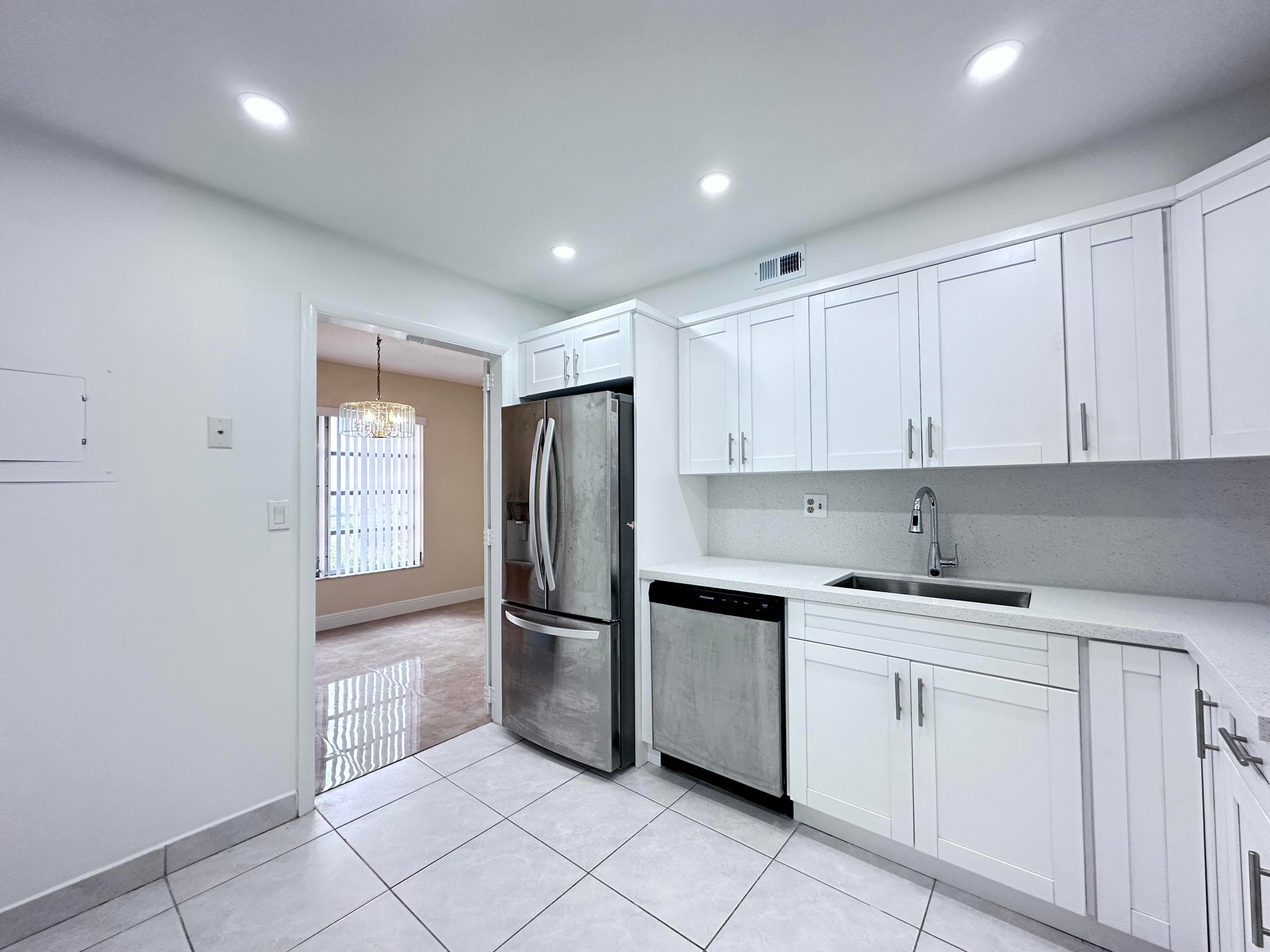 10777 W Sample Road 714, Coral Springs, FL 33065 — photo 3 of 19