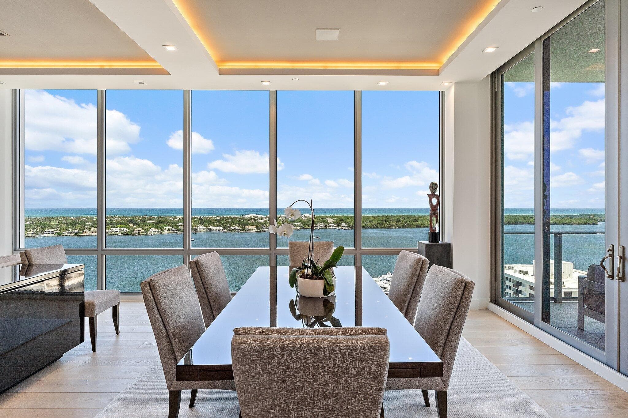 3 Water Club Way 1902, North Palm Beach, FL 33408 — photo 9 of 93