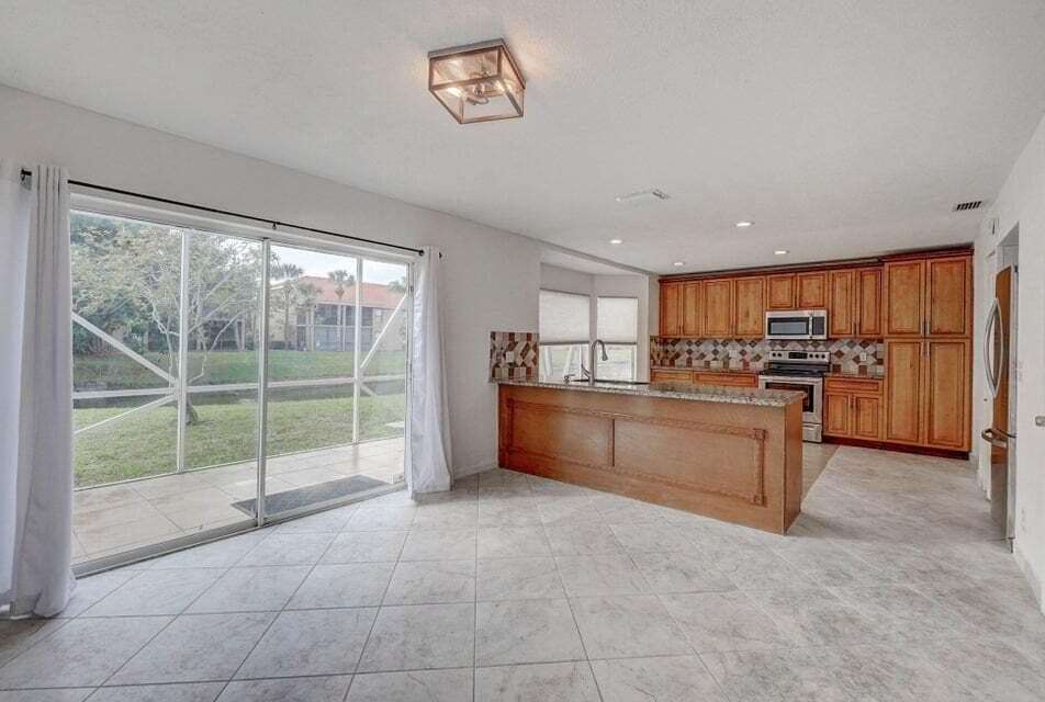 10758 Lake Jasmine Drive, Boca Raton, FL 33498 — photo 10 of 34