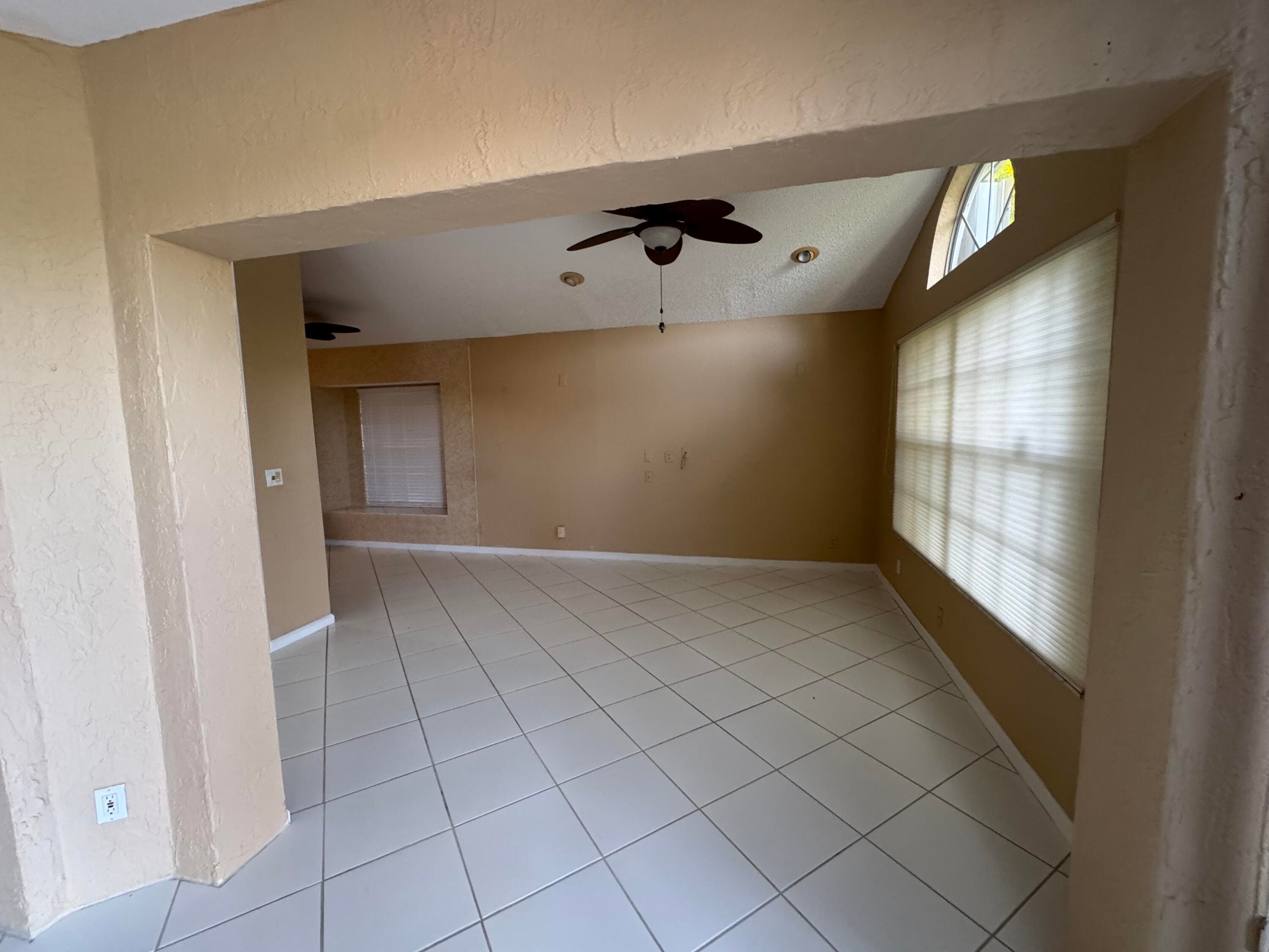 6113 Greenspointe Drive 10, Boynton Beach, FL 33437 — photo 27 of 33