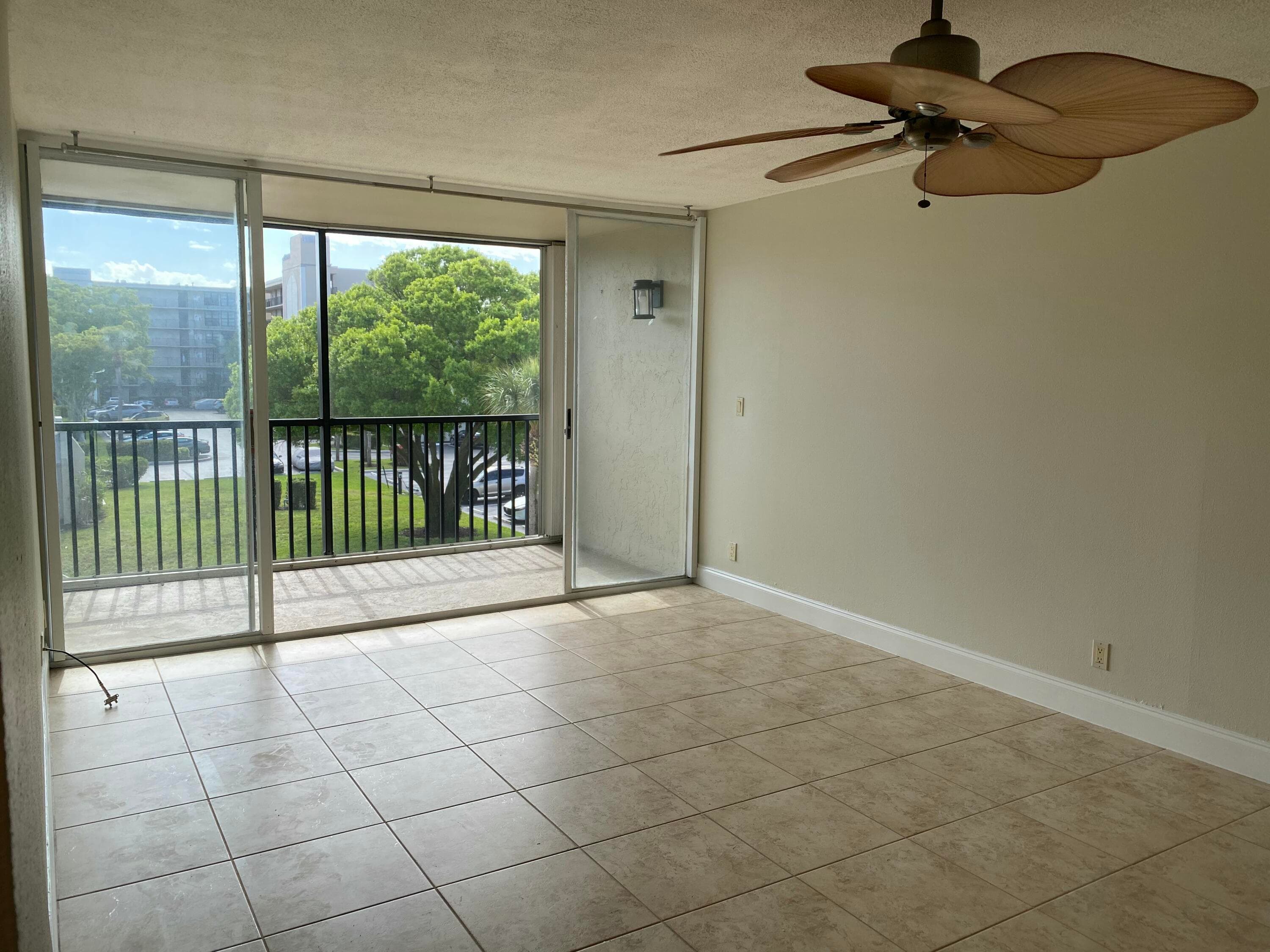4 Royal Palm Way 308, Boca Raton, FL 33432 — photo 21 of 33