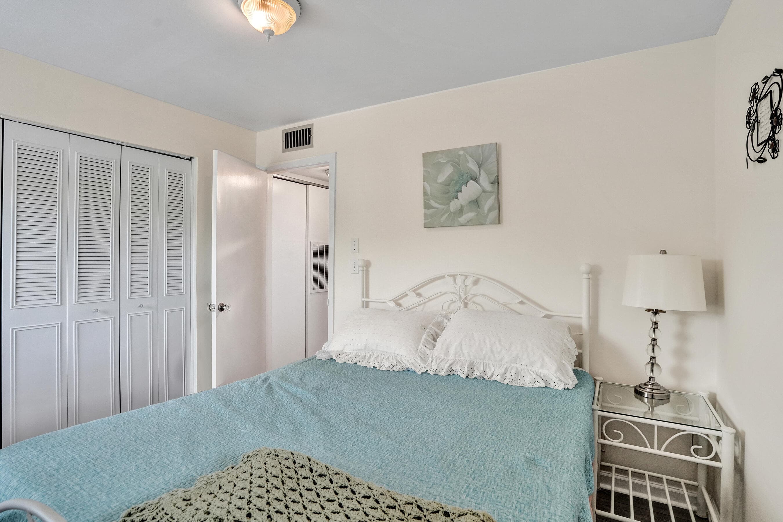8390 Lagos De Campo Boulevard 301, Tamarac, FL 33321 — photo 18 of 26