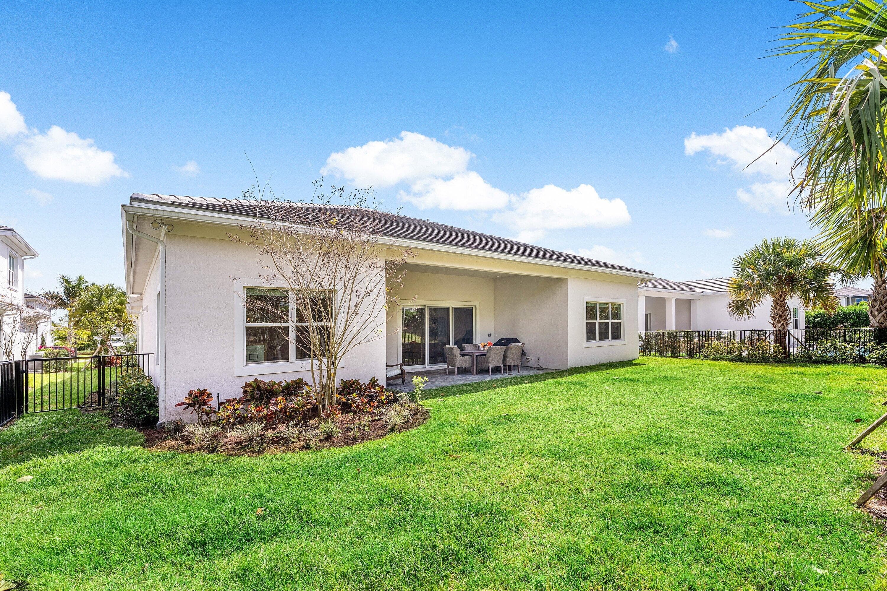 9256 Crestview Circle, Palm Beach Gardens, FL 33412 — photo 33 of 50