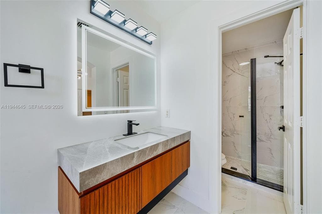 1551 Seagrape Way, Hollywood, FL 33019 — photo 30 of 32