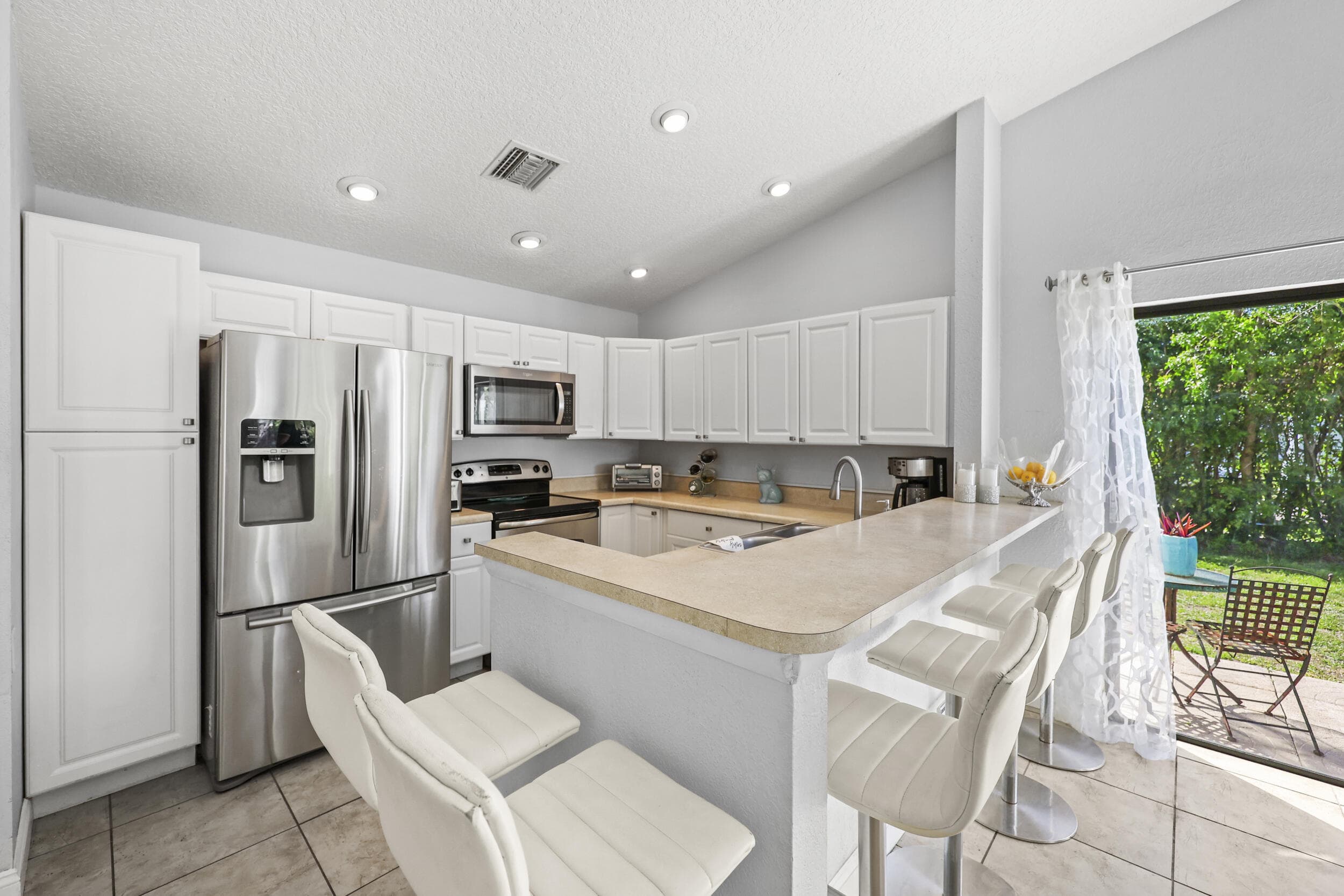 21059 Rustlewood Avenue, Boca Raton, FL 33428 — photo 10 of 43