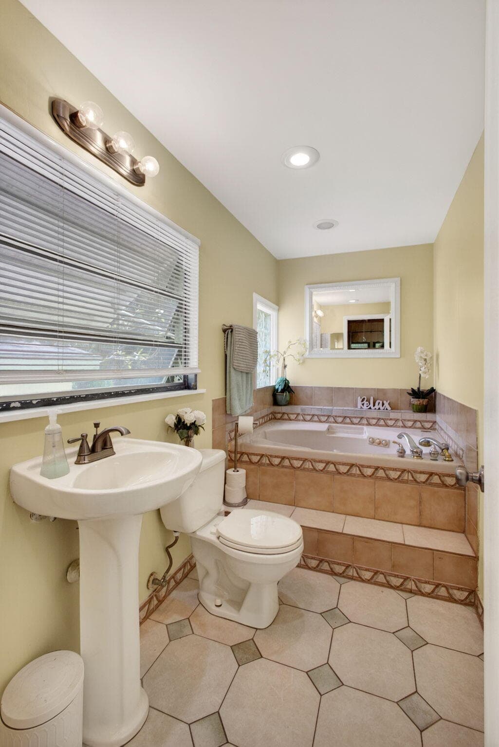 502 49th Street, West Palm Beach, FL 33407 — photo 23 of 67