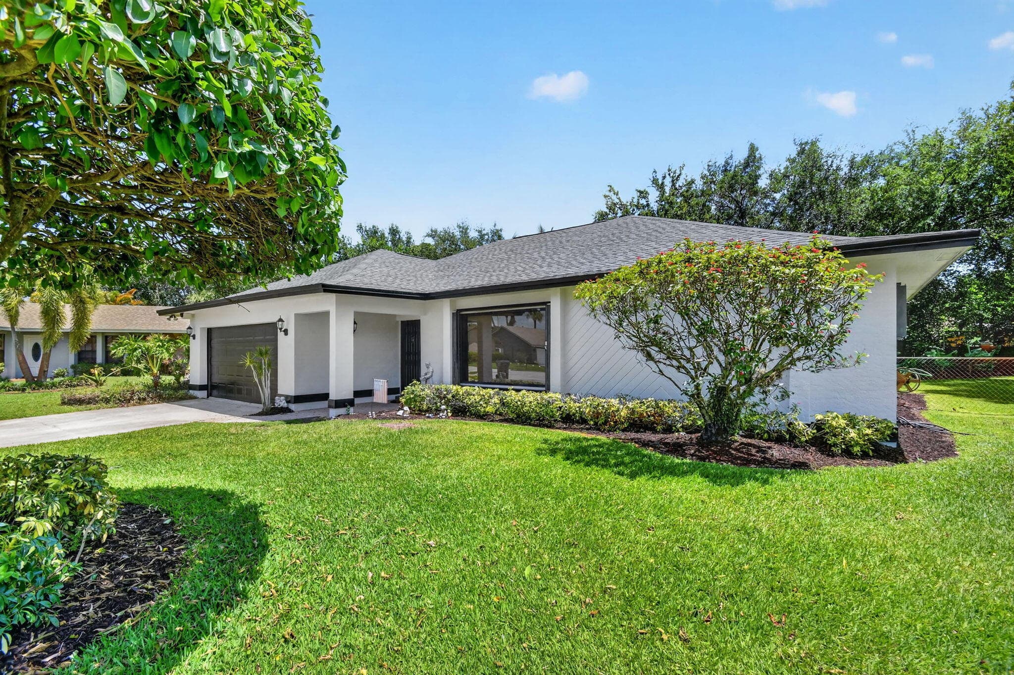 980 Ryanwood Drive, West Palm Beach, FL 33413 — photo 3 of 66