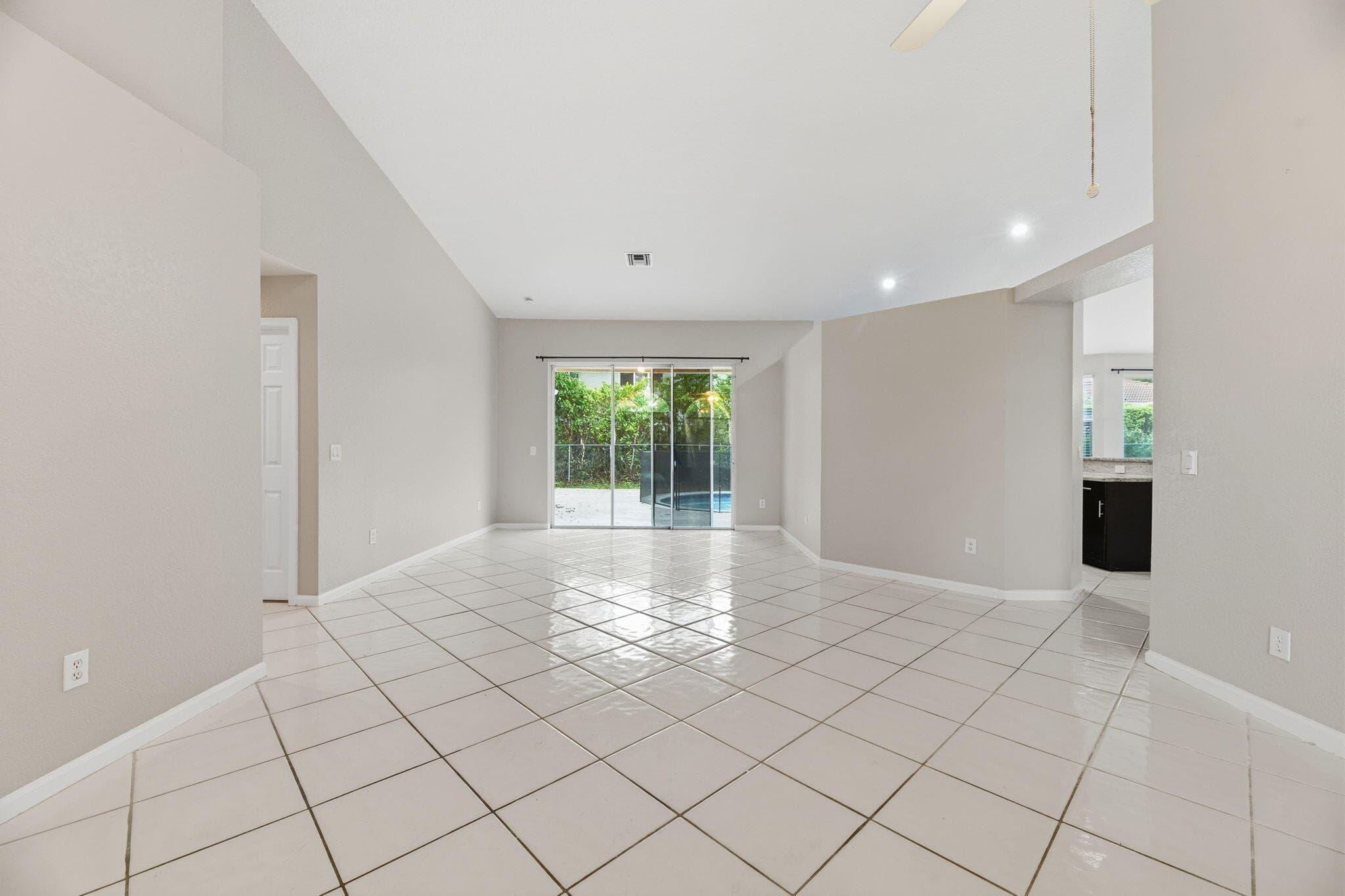 10316 NW 53rd Court, Coral Springs, FL 33076 — photo 8 of 31