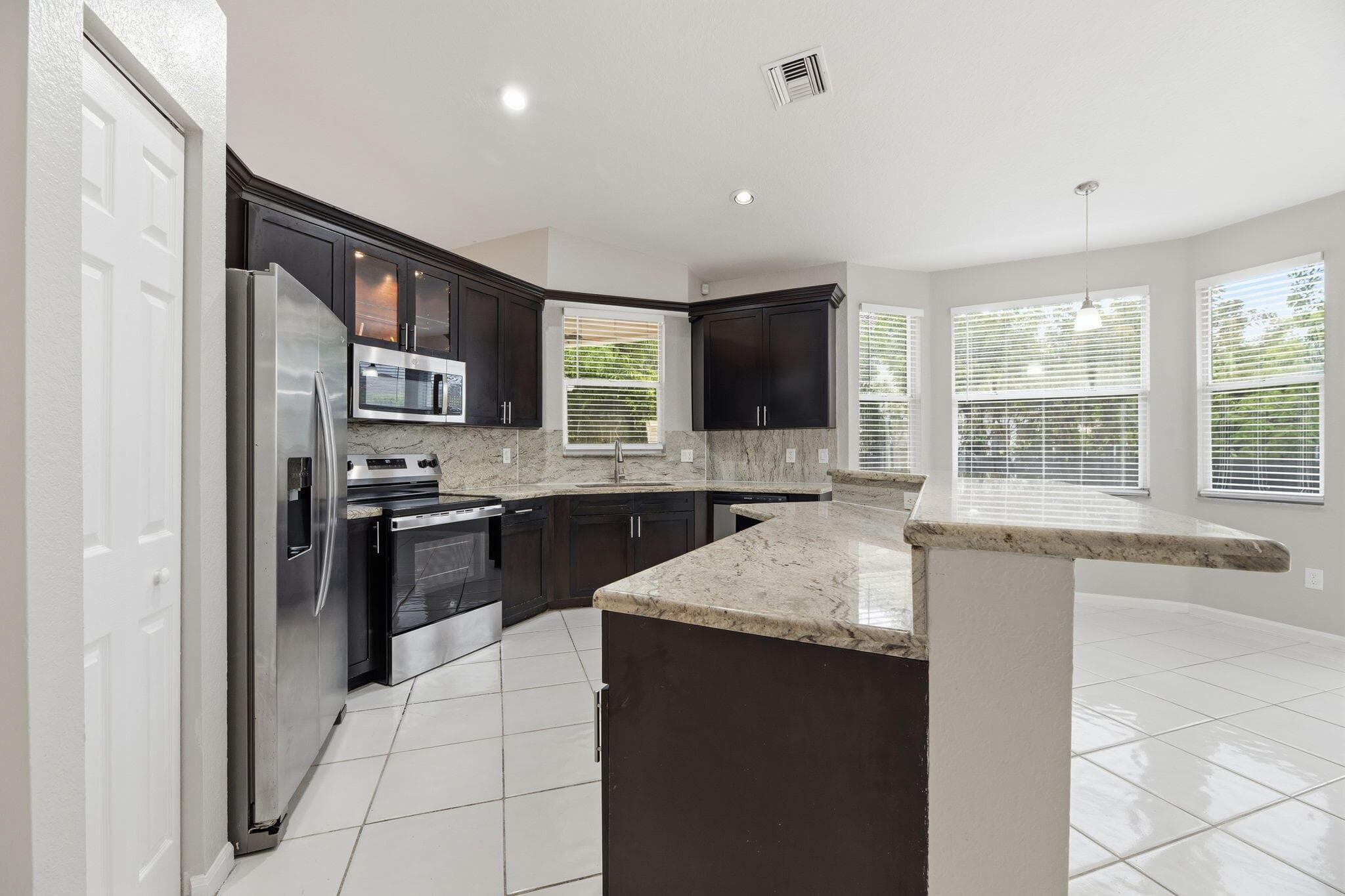 10316 NW 53rd Court, Coral Springs, FL 33076 — photo 10 of 31