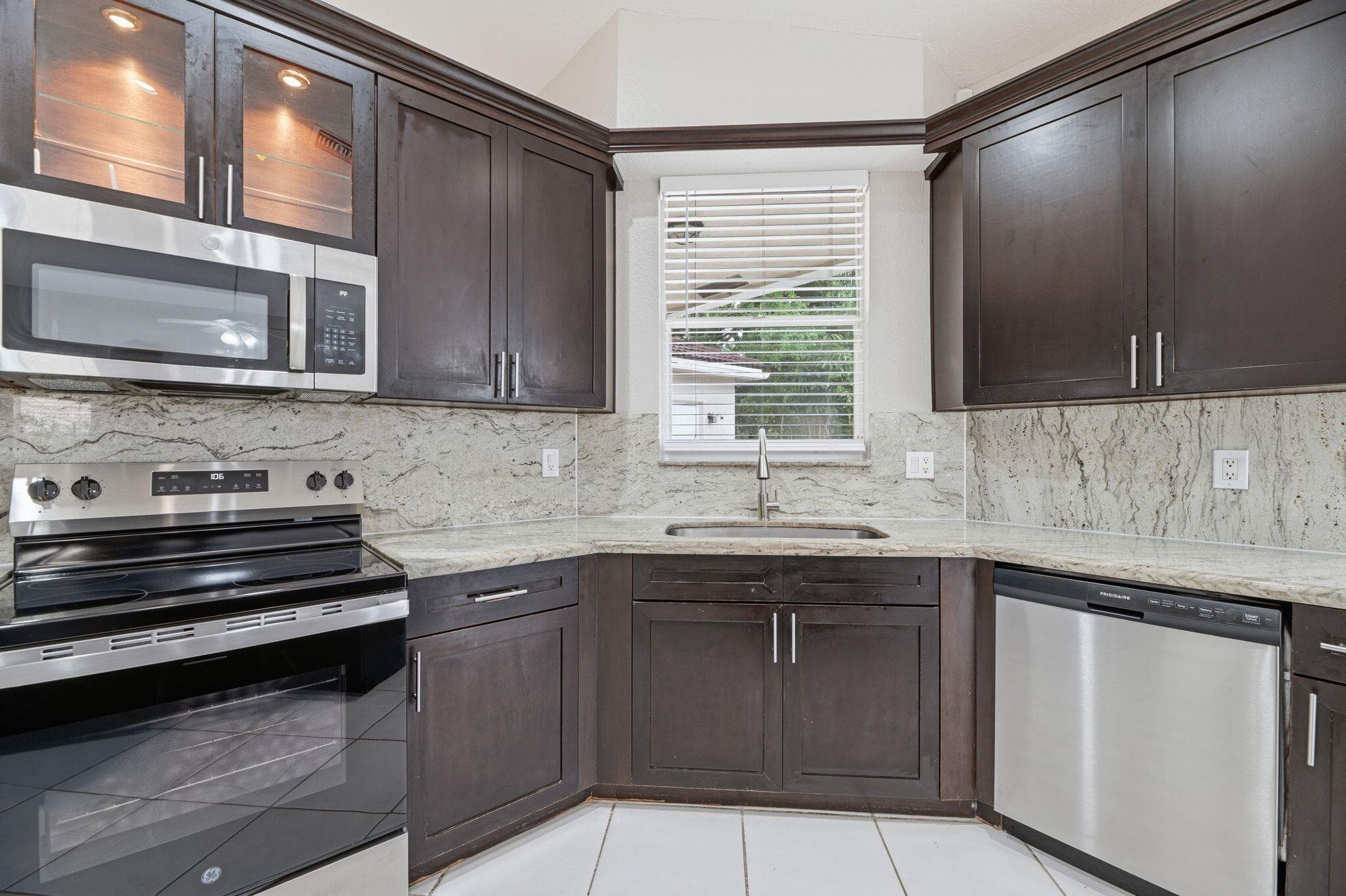 10316 NW 53rd Court, Coral Springs, FL 33076 — photo 12 of 31