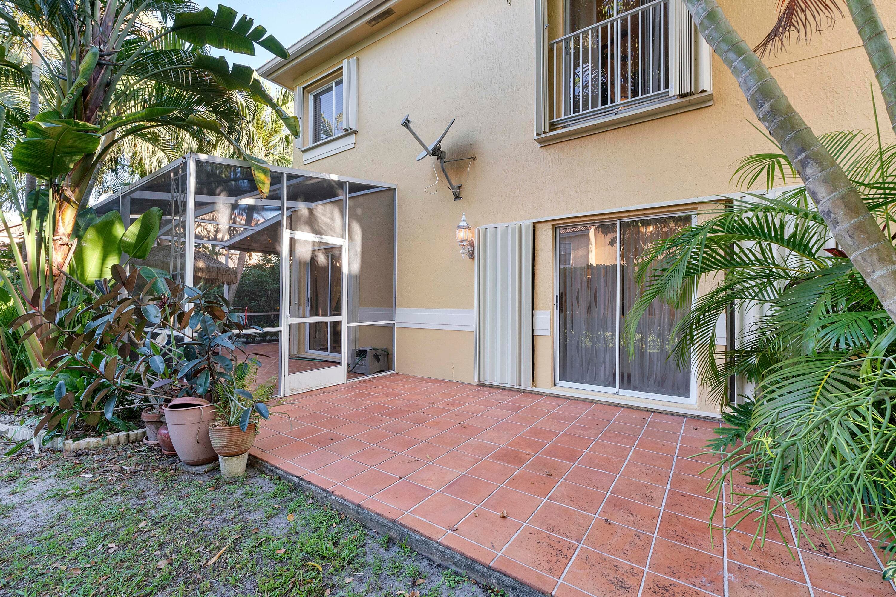 11377 Lakeview Drive, Coral Springs, FL 33071 — photo 34 of 41