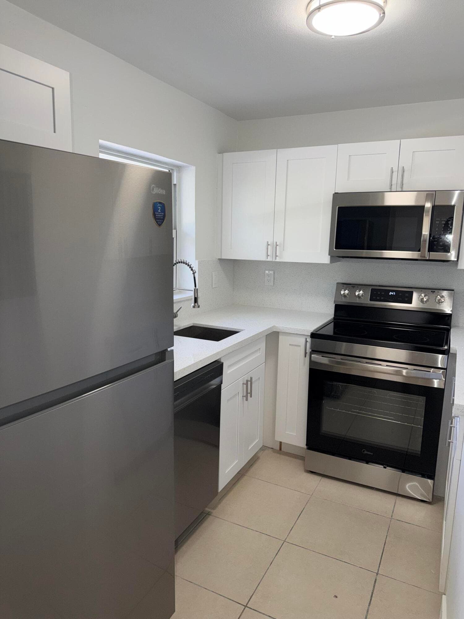 4143 N Ocean Boulevard 203, Fort Lauderdale, FL 33308 — photo 15 of 26