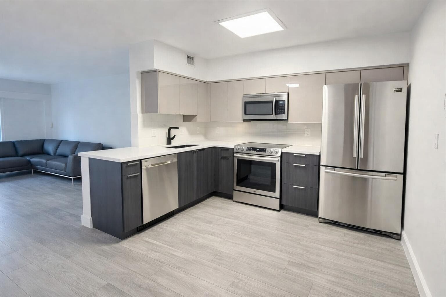 3220 Bayview Drive 211, Fort Lauderdale, FL 33306 — photo 2 of 23