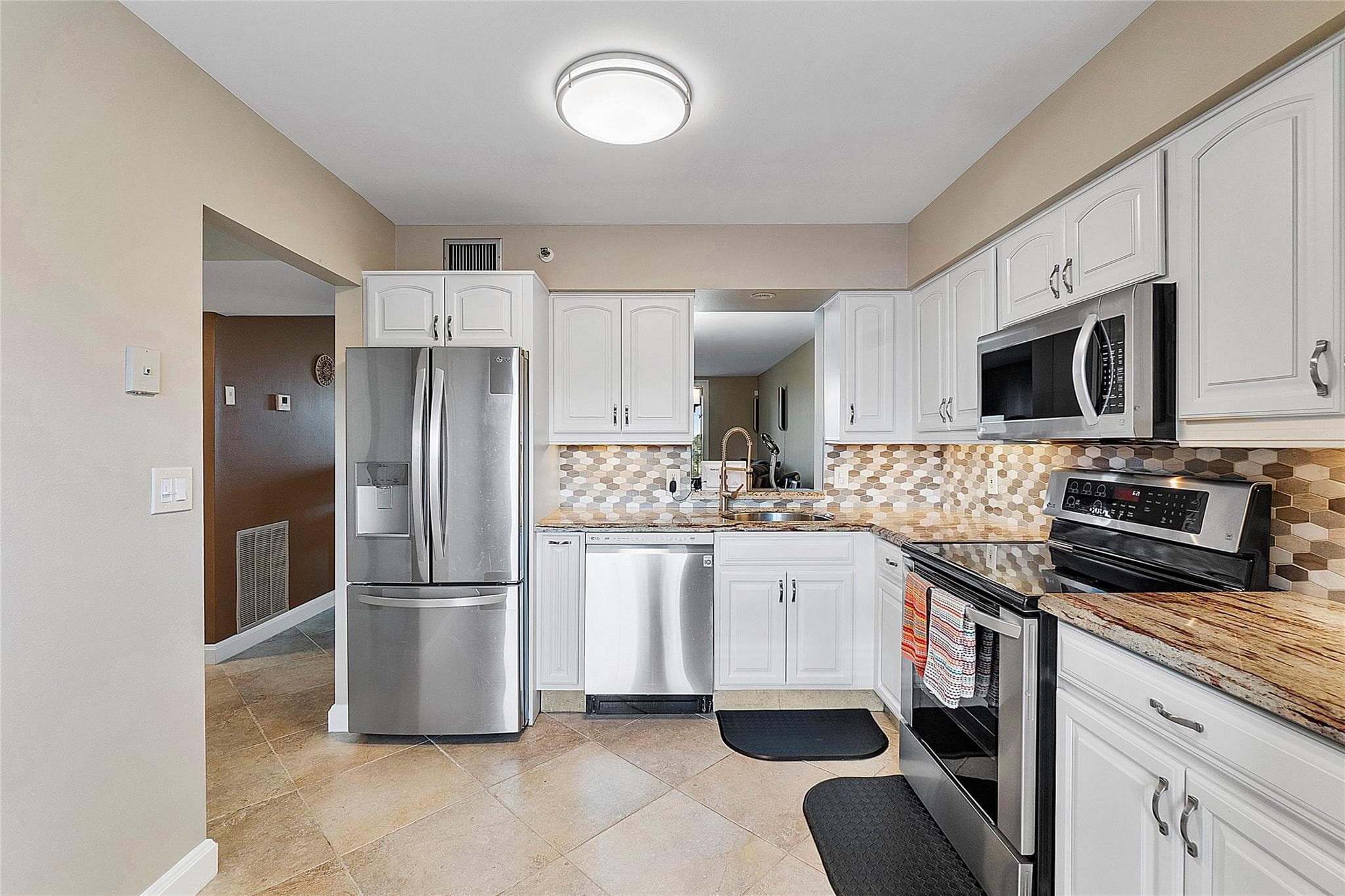 4550 NW 18th Avenue 505, Deerfield Beach, FL 33064 — photo 17 of 35