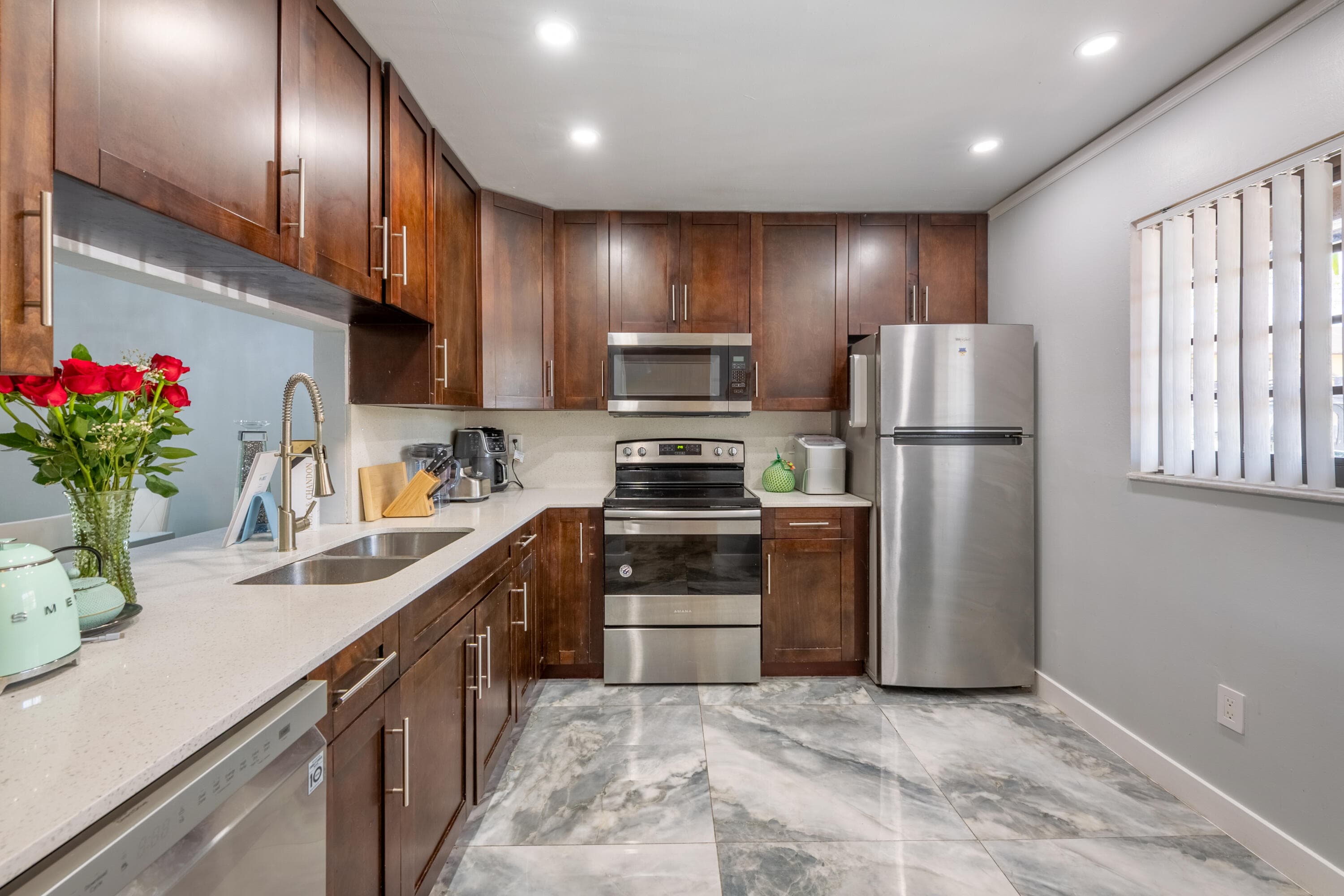 1129 NE 210th Terrace 210, Miami, FL 33179 — photo 8 of 22
