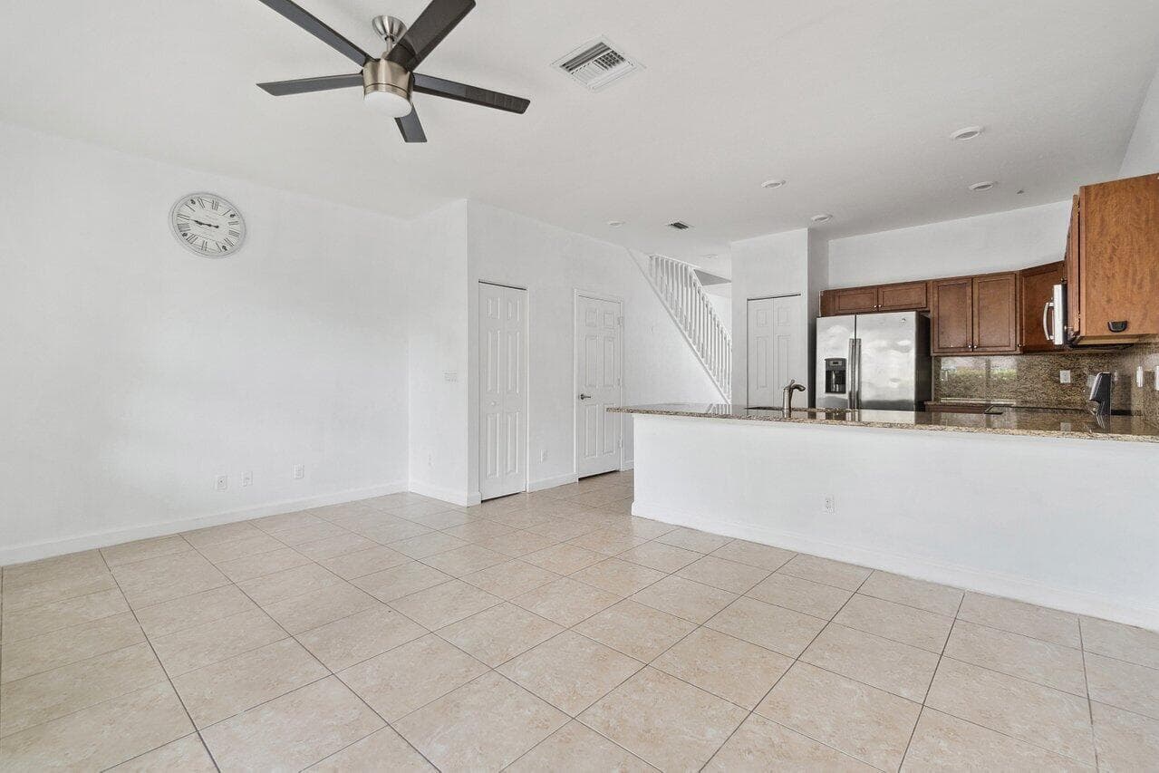 5288 Ashley River Road, West Palm Beach, FL 33417 — photo 3 of 27