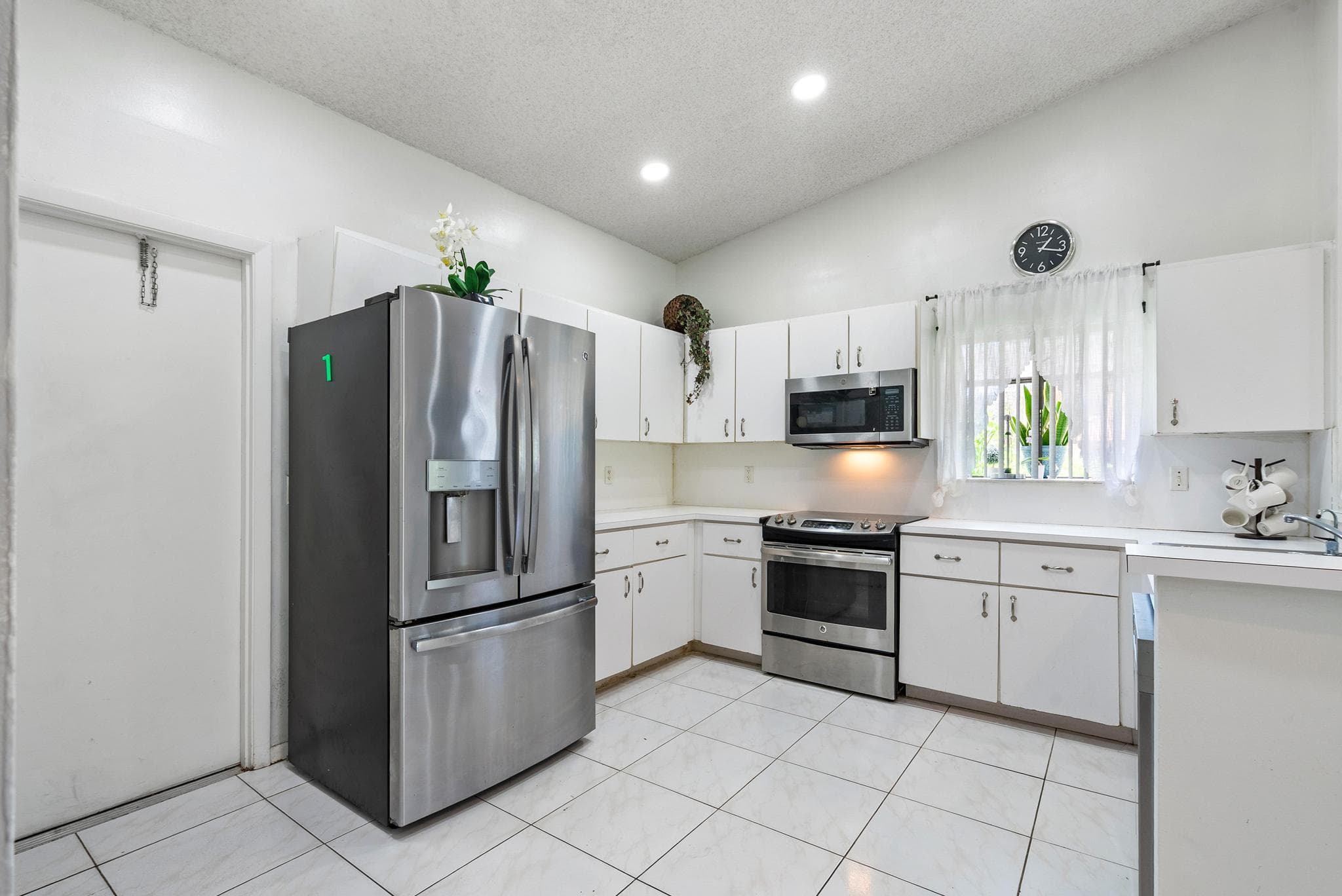8521 Leeway Lane, Boynton Beach, FL 33436 — photo 10 of 36