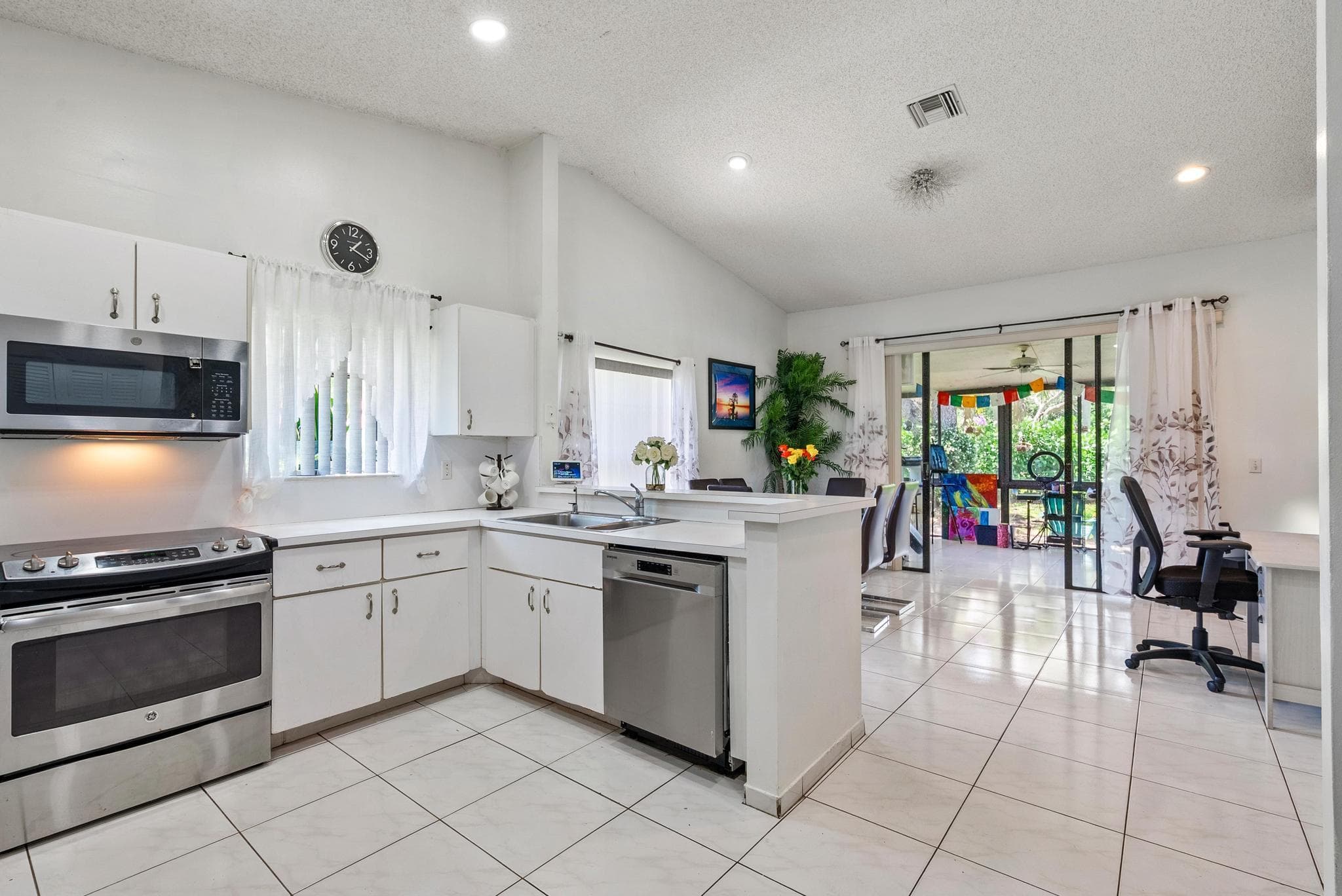 8521 Leeway Lane, Boynton Beach, FL 33436 — photo 9 of 36