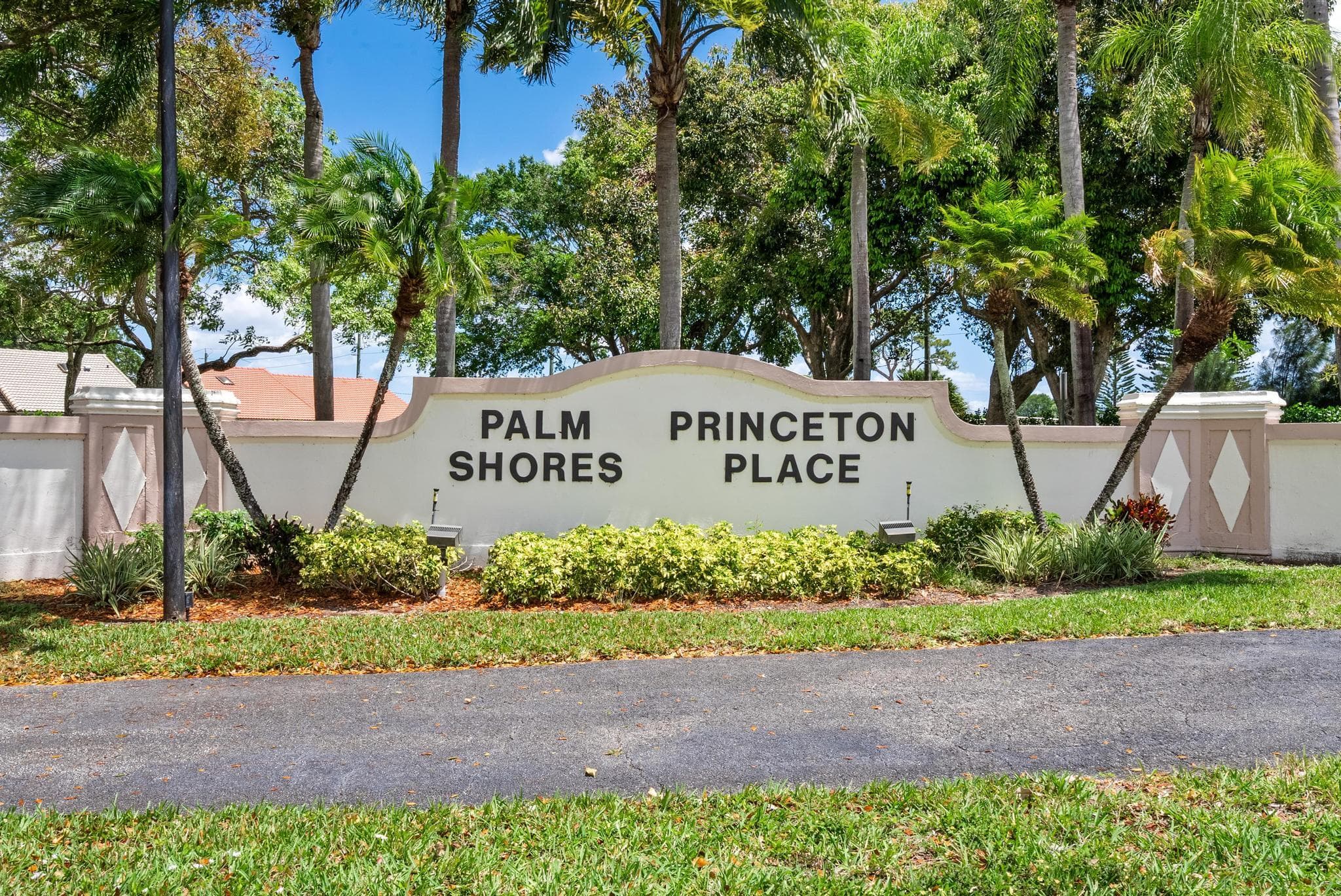 8521 Leeway Lane, Boynton Beach, FL 33436 — photo 2 of 36