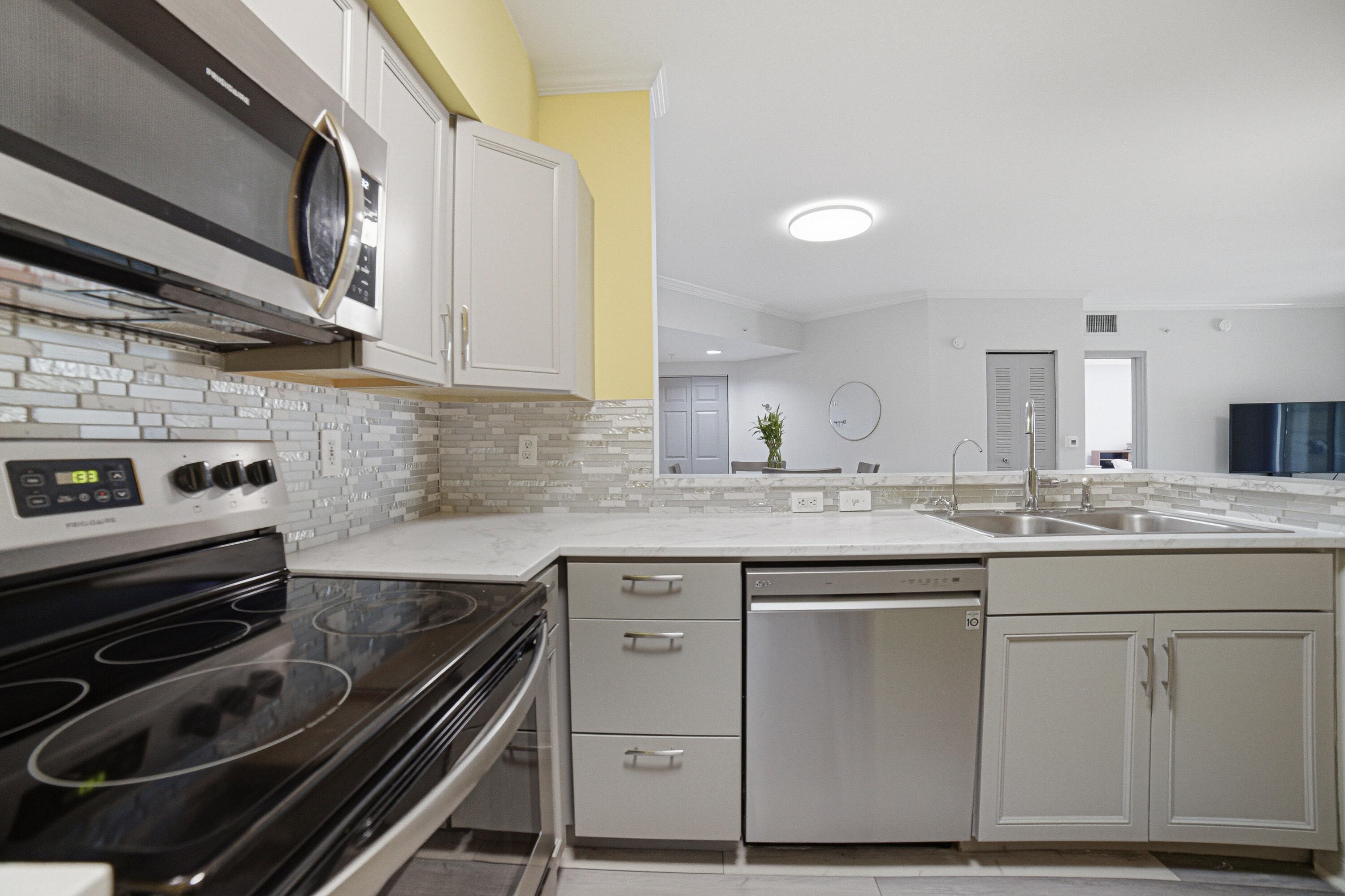 17100 N Bay Road Unit 1214, Sunny Isles Beach, FL 33160 — photo 10 of 38