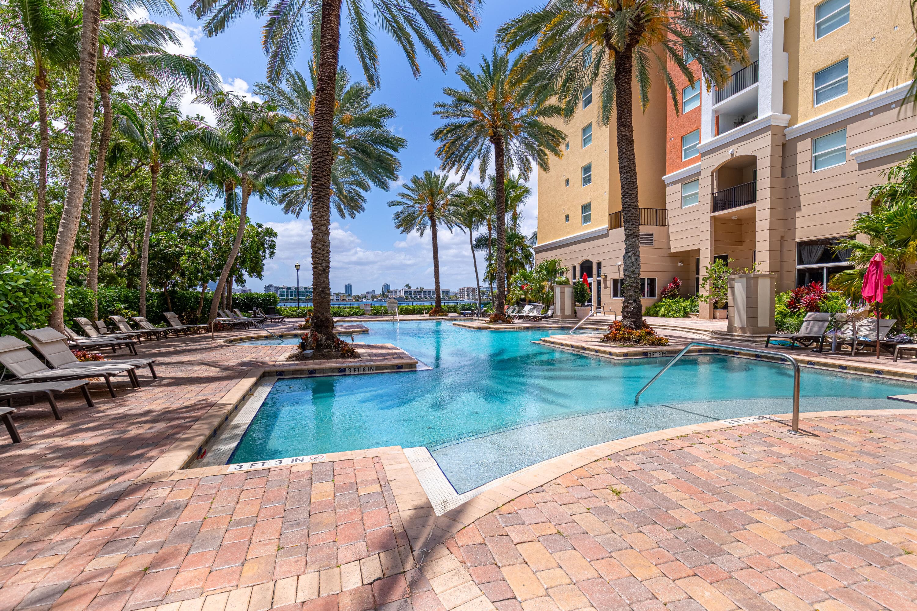 17100 N Bay Road Unit 1214, Sunny Isles Beach, FL 33160 — photo 5 of 38