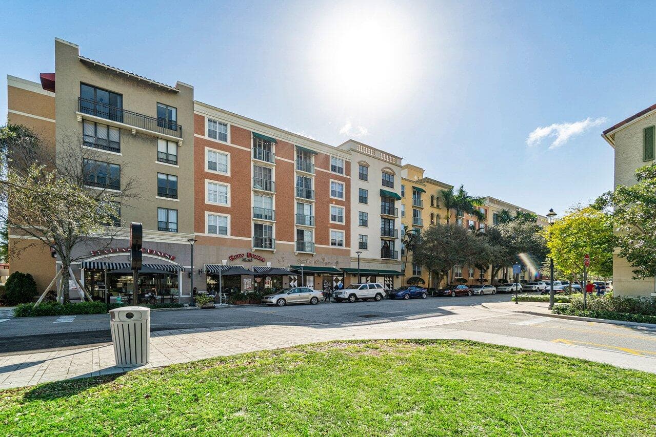 630 S Sapodilla Avenue 110, West Palm Beach, FL 33401 — photo 24 of 37