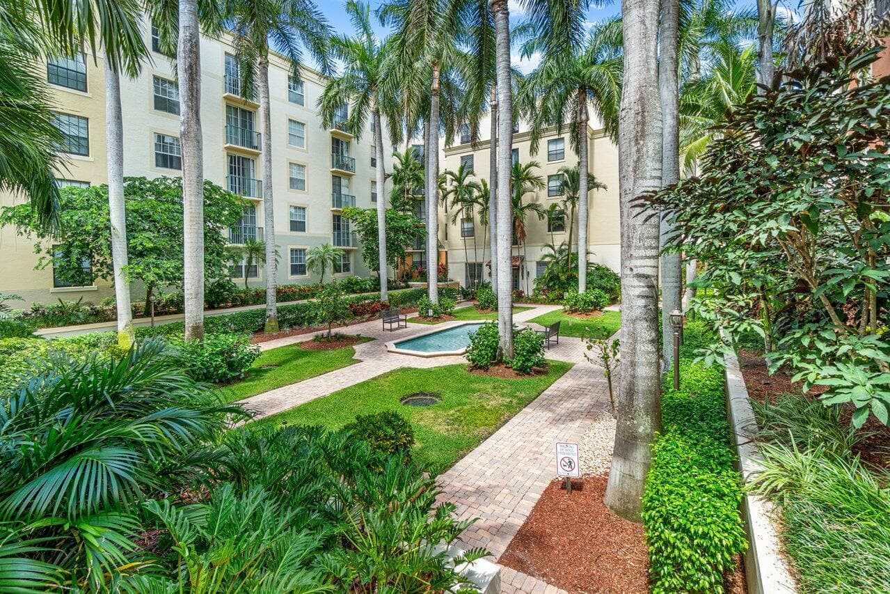 630 S Sapodilla Avenue 110, West Palm Beach, FL 33401 — photo 27 of 37