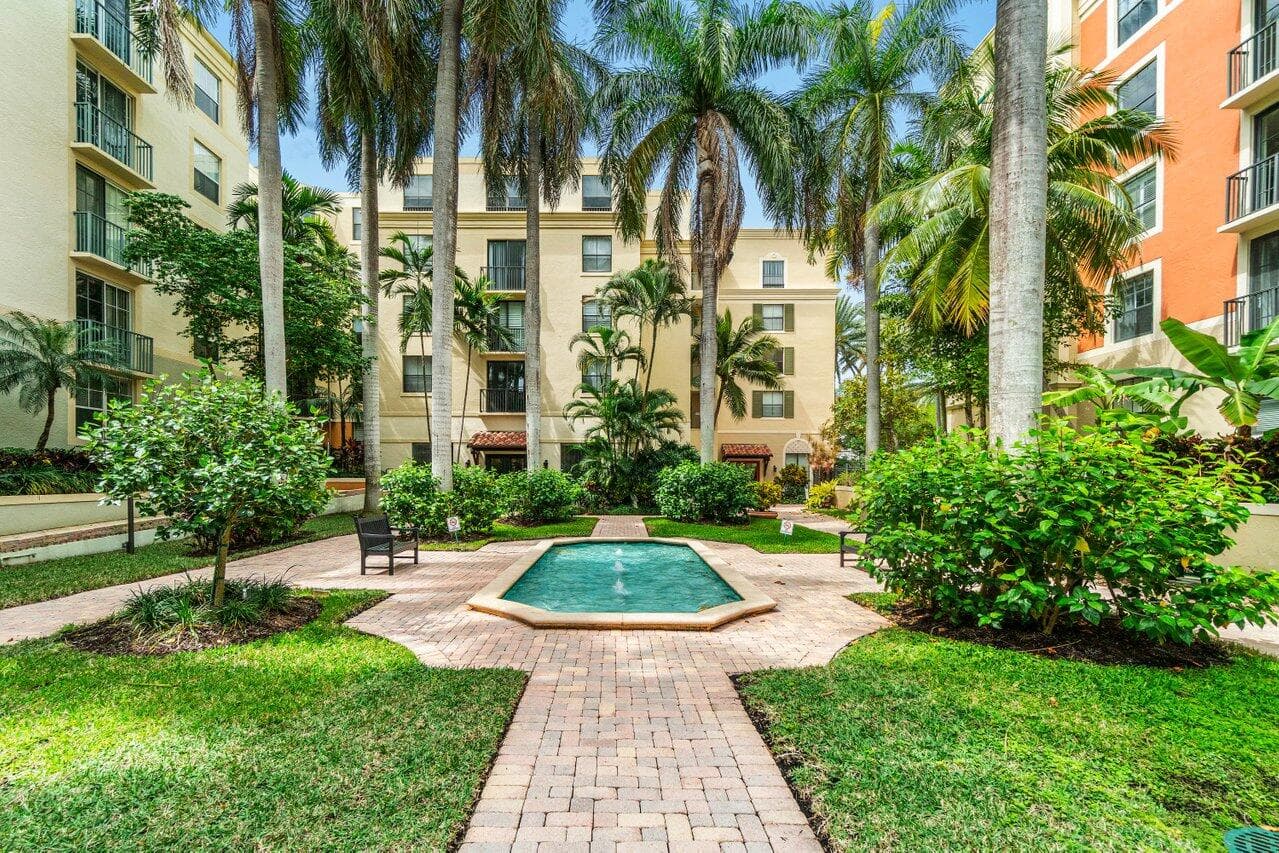 630 S Sapodilla Avenue 110, West Palm Beach, FL 33401 — photo 36 of 37