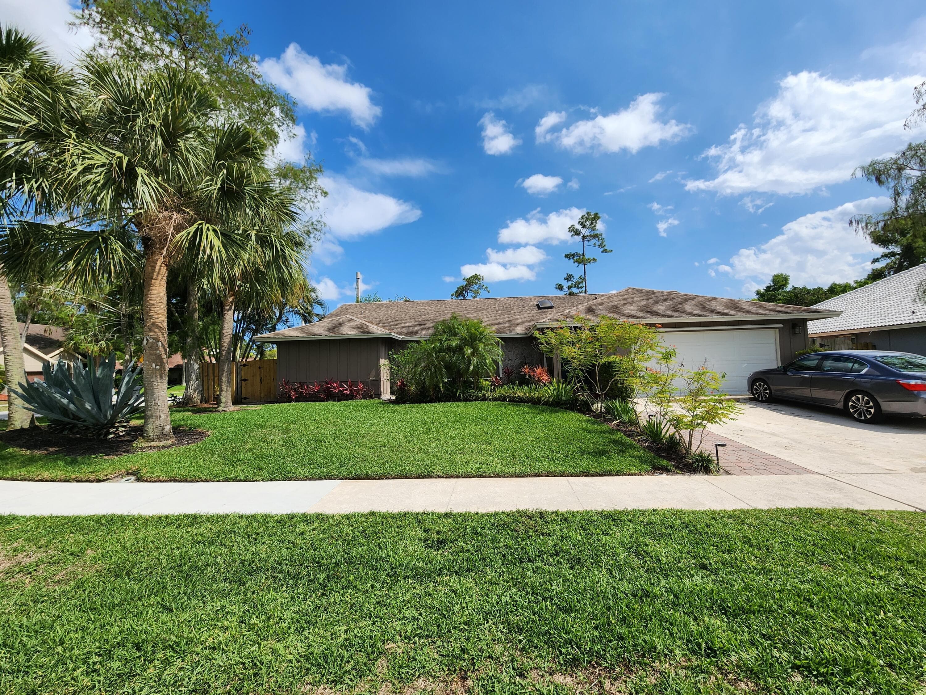 14313 N Flora Lane Efficiency A, Wellington, FL 33414 — photo 1 of 10