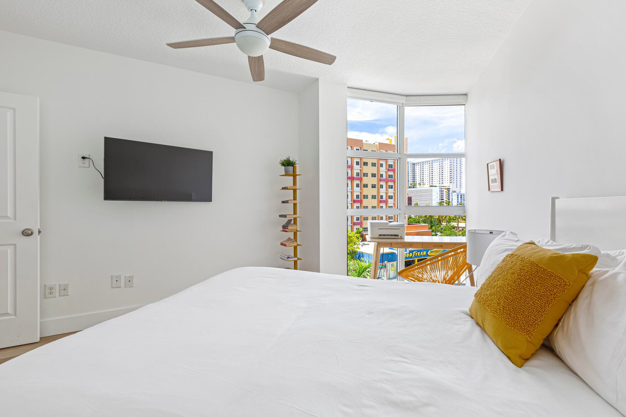600 S Dixie Highway 519, West Palm Beach, FL 33401 — photo 13 of 24