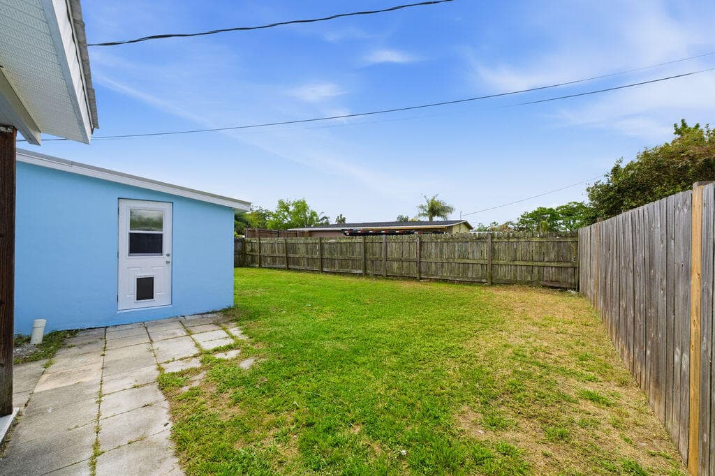 102 SE El Sito Court, Port St. Lucie, FL 34983 — photo 23 of 27