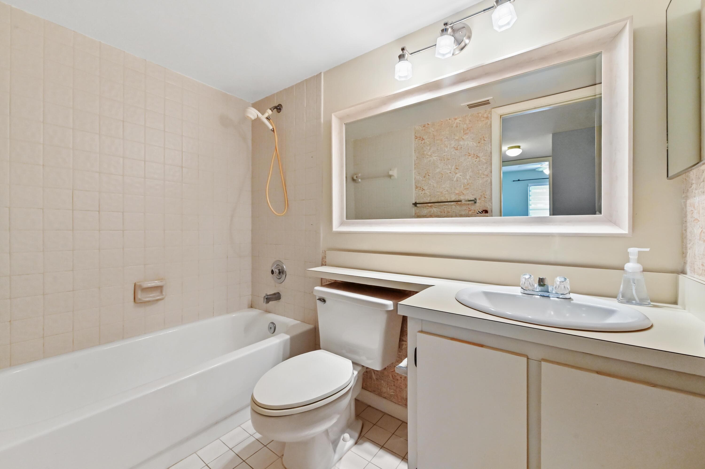 1701 Sabal Ridge Circle B, Palm Beach Gardens, FL 33418 — photo 15 of 24