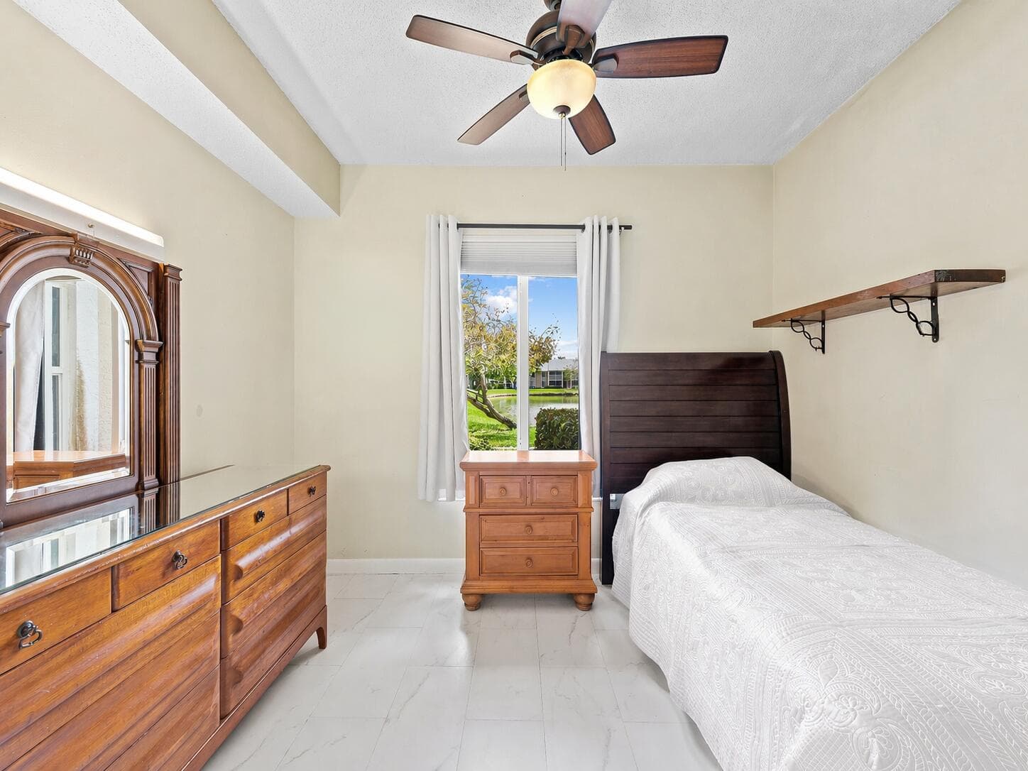 13750 Oneida Drive E1, Delray Beach, FL 33446 — photo 13 of 22