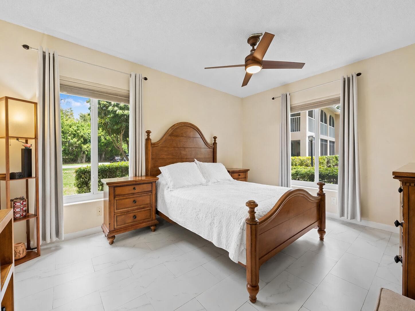 13750 Oneida Drive E1, Delray Beach, FL 33446 — photo 10 of 22