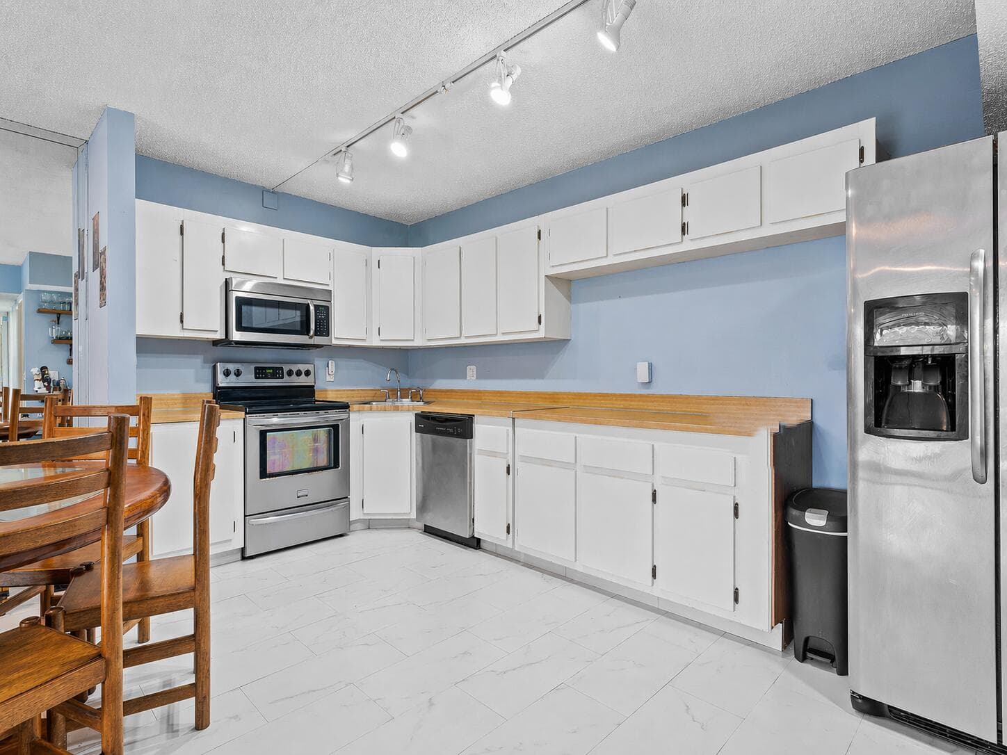 13750 Oneida Drive E1, Delray Beach, FL 33446 — photo 5 of 22