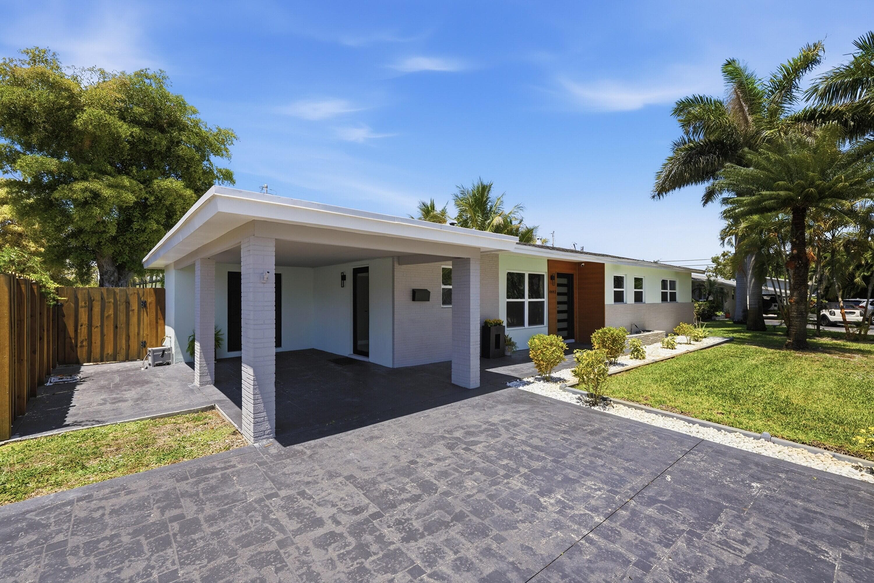 4441 NE 15th Avenue, Oakland Park, FL 33334 — photo 6 of 45