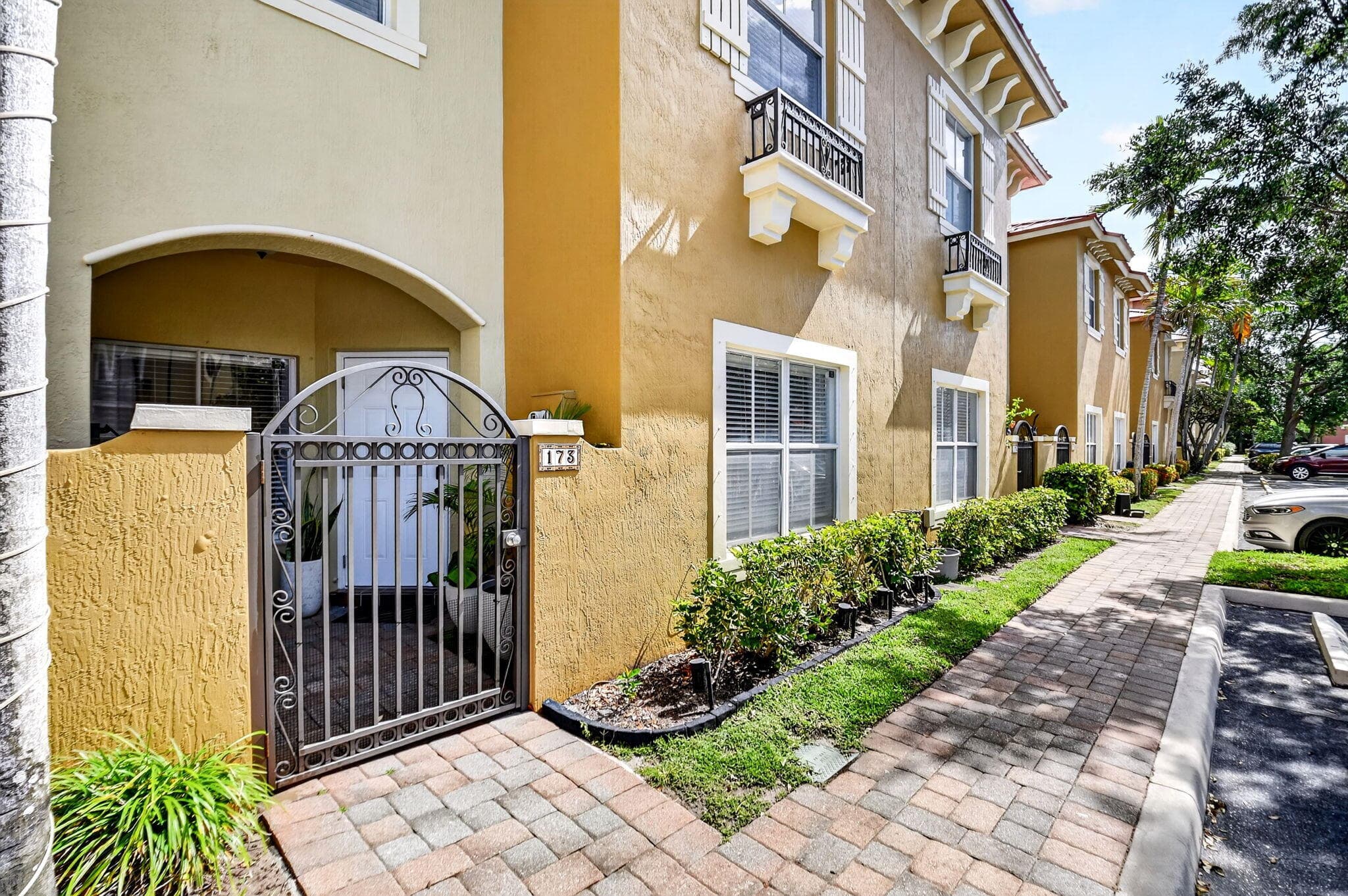 173 Lake Monterey Circle, Boynton Beach, FL 33426 — photo 2 of 41