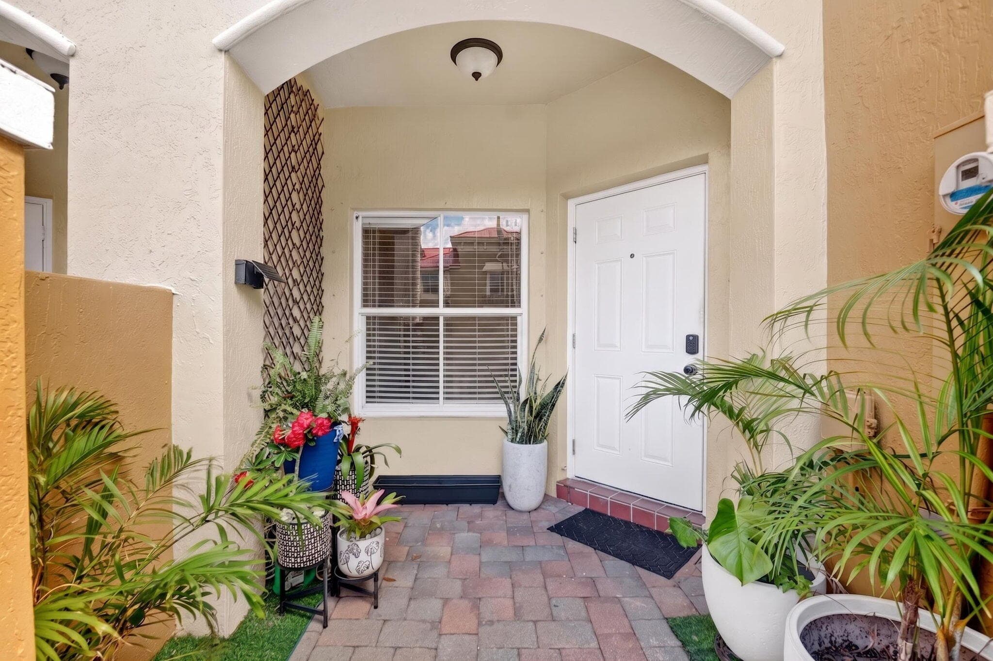 173 Lake Monterey Circle, Boynton Beach, FL 33426 — photo 3 of 41