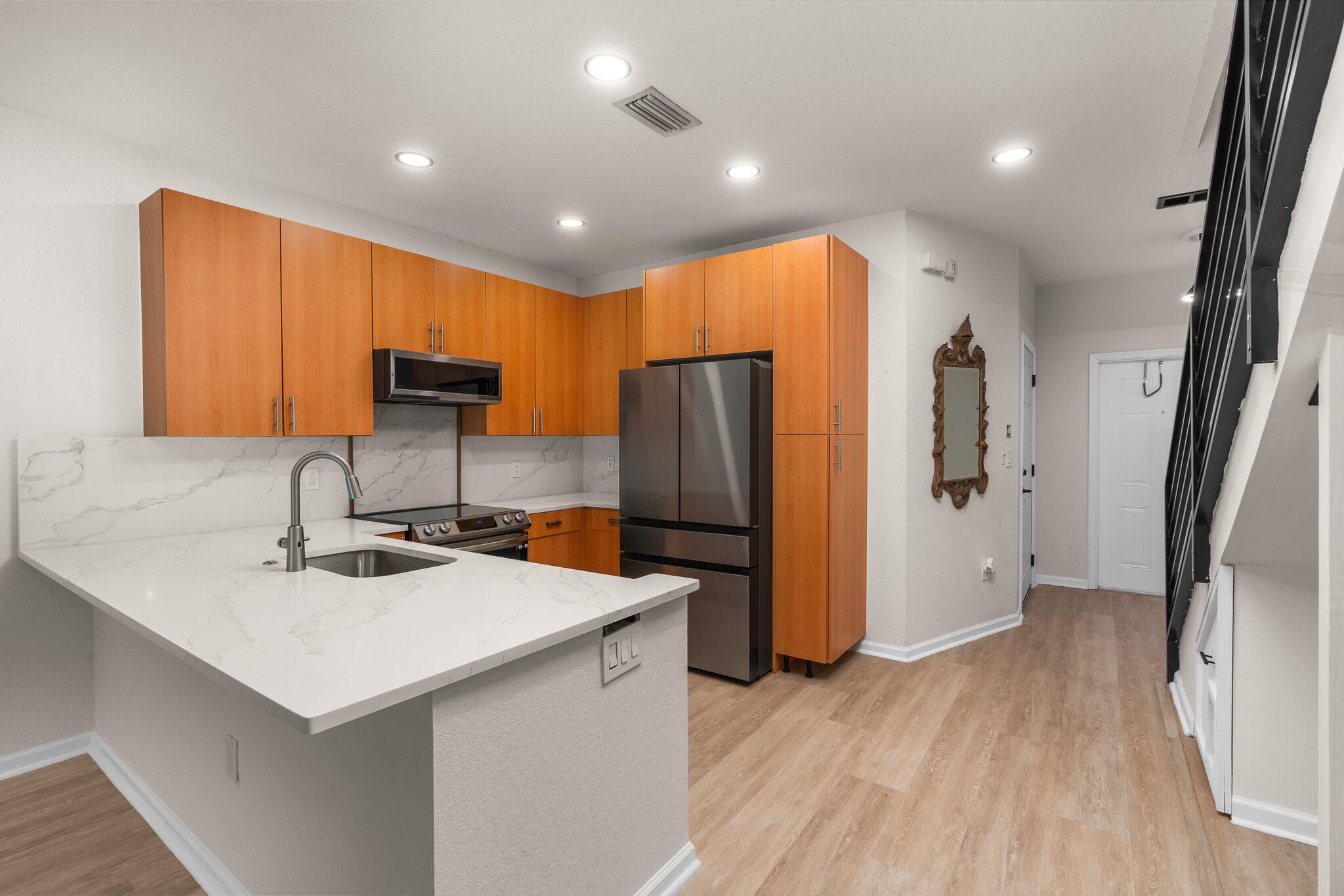 2543 NW 31st Court 2543, Oakland Park, FL 33309 — photo 2 of 44