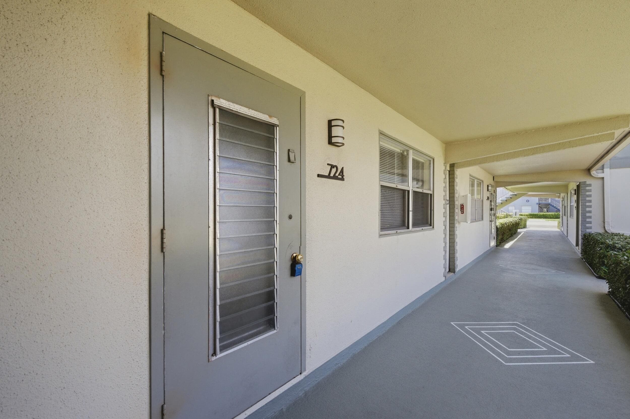 724 Flanders P, Delray Beach, FL 33484 — photo 3 of 56