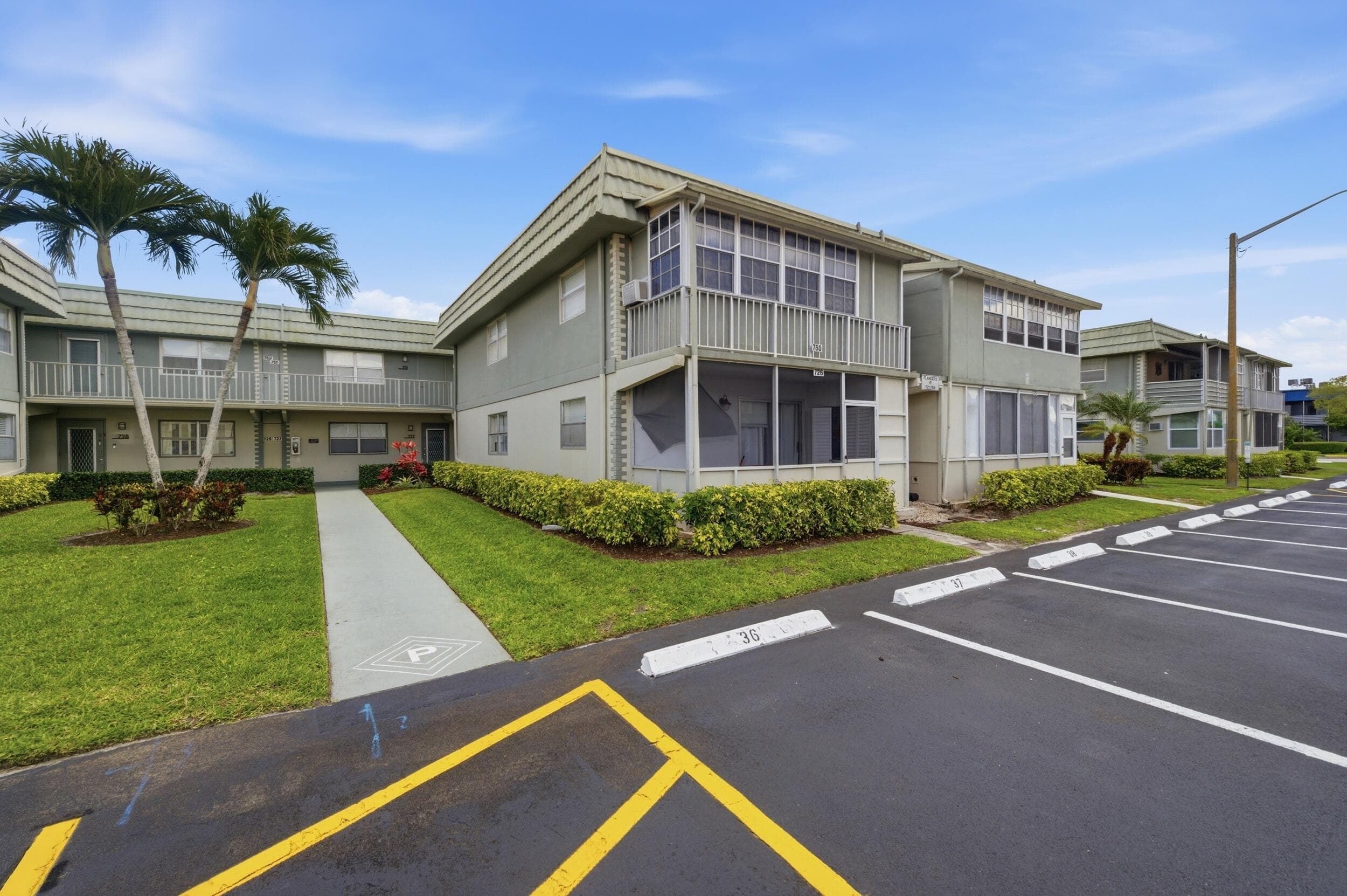 724 Flanders P, Delray Beach, FL 33484 — photo 8 of 56